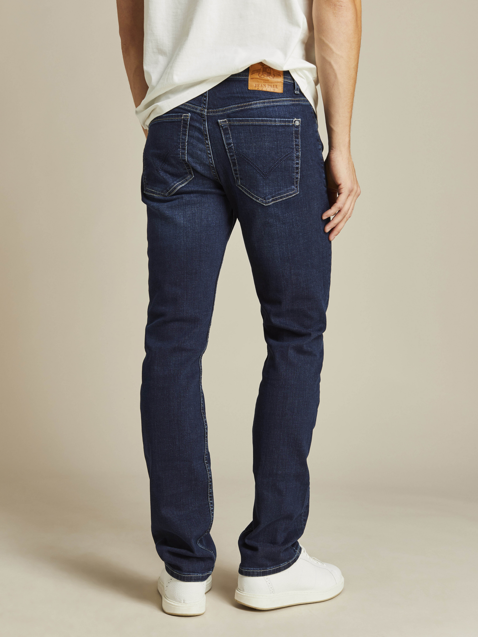 Pierre Jeans 7212992_DAB_JEAN PAUL_NOS_Modell-back_Pierre Jeans DAB.jpg_