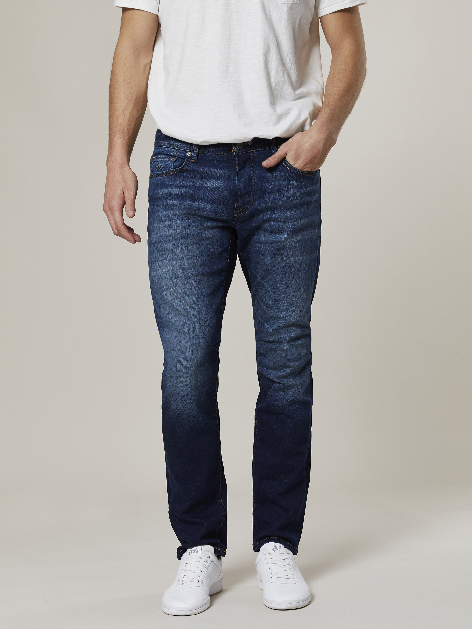 Leroy Vintage Jeans 7219524_D04-JEANPAUL-NOS-Modell-front_91032_Leroy Vintage Jeans D04.jpg_Front||Front