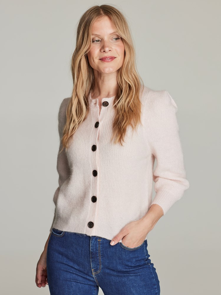 Dolores cardigan 7248611_MGU-JEANPAULFEMME-S22-Modell-front_27756_Dolores cardigan MGU_Dolores cardigan MGU 7248611.jpg_Front||Front