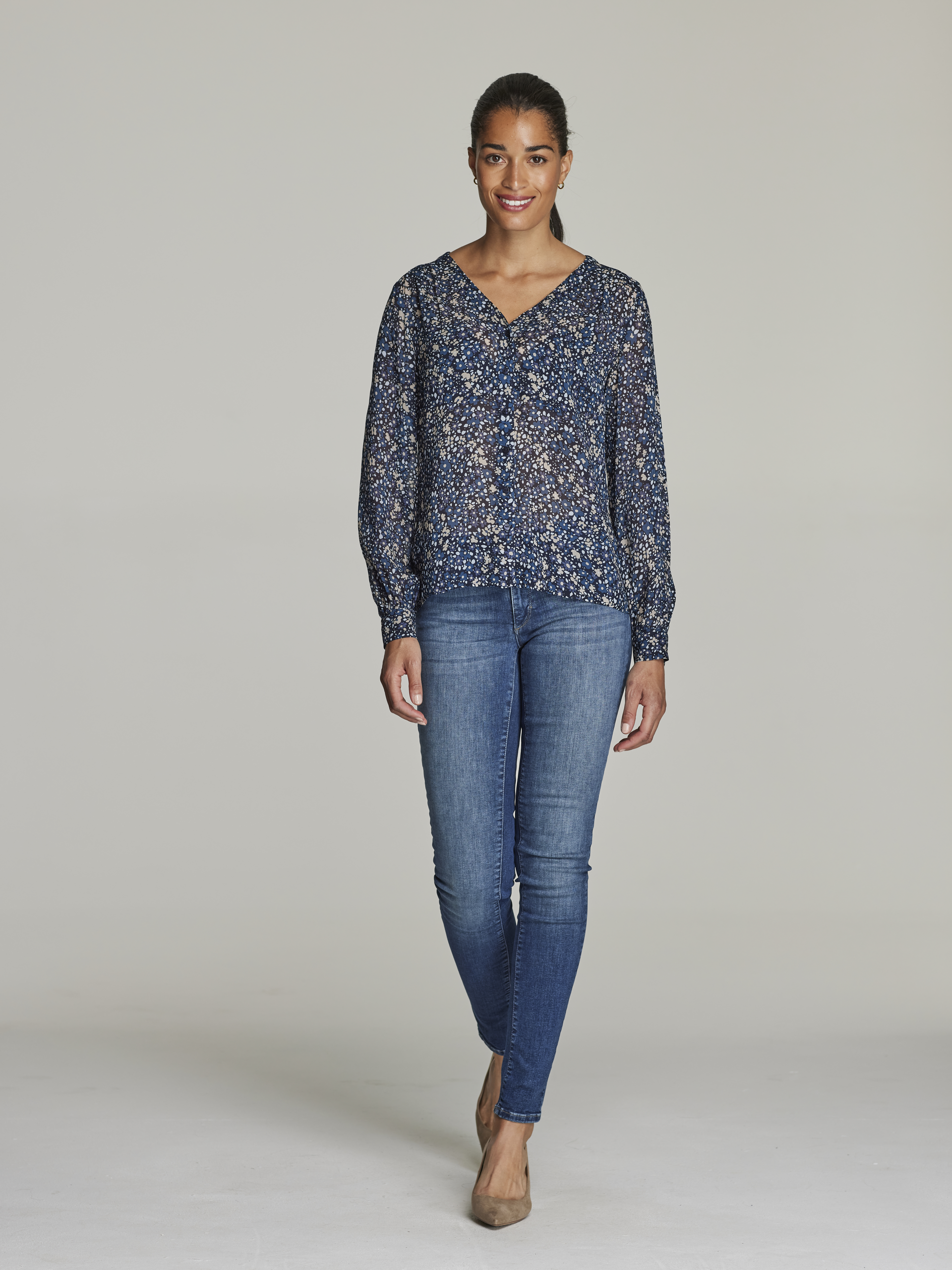 Stella bluse 7249012_Stella (1)_EM6_Stella bluse EM6_Stella bluse EM6 7249012.jpg_