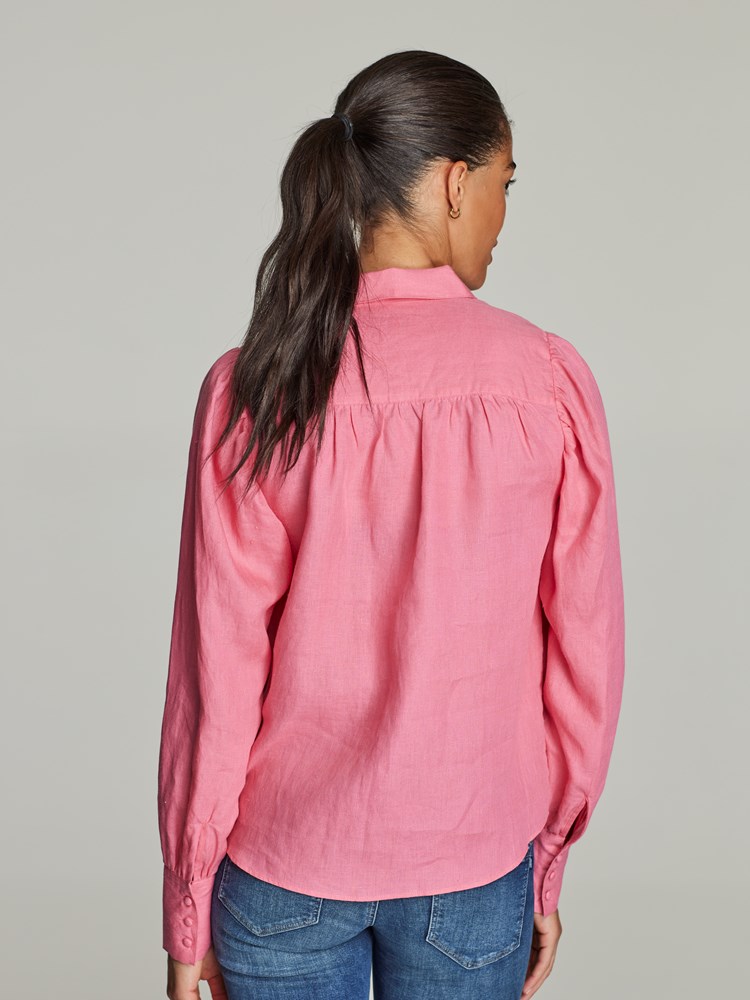 Lilly linbluse 7249059_MOA-JEANPAULFEMME-S22-Modell-back_30039_Lilly linbluse MOA_Lilly linbluse MOA 7249059.jpg_Back||Back