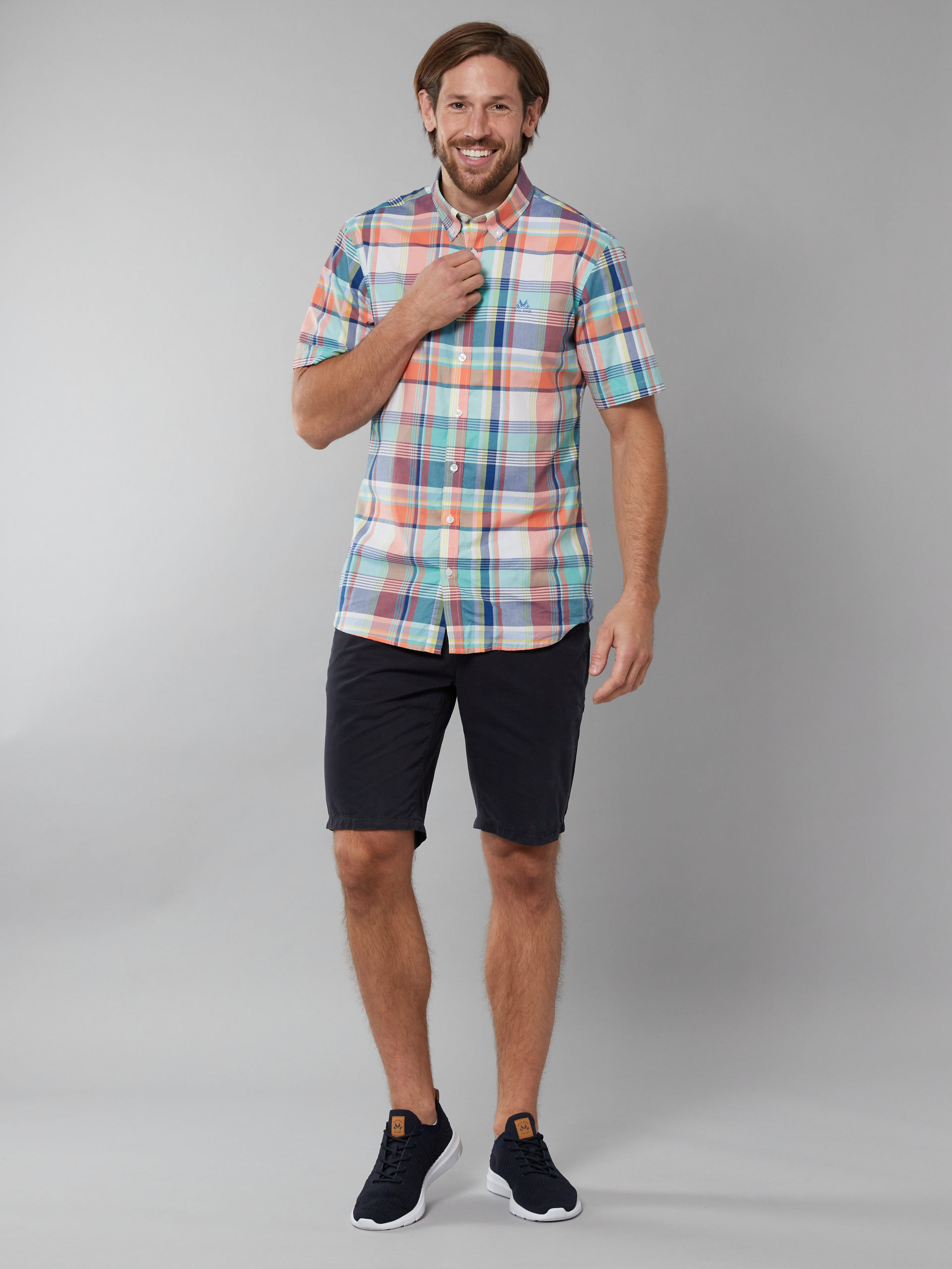 Serrat skjorte - regular fit 7249971_MPU-JEANPAUL-H22-Modell-Front_388_Serrat skjorte - regular fit MPU.jpg_Front||Front