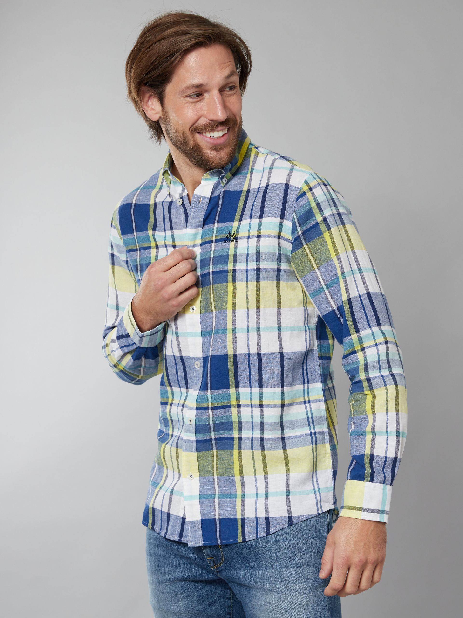 Sandro linskjorte - regular fit 7249975_ENQ-JEANPAUL-H22-Modell-Front_4899_Sandro linskjorte - regular fit ENQ.jpg_Front||Front