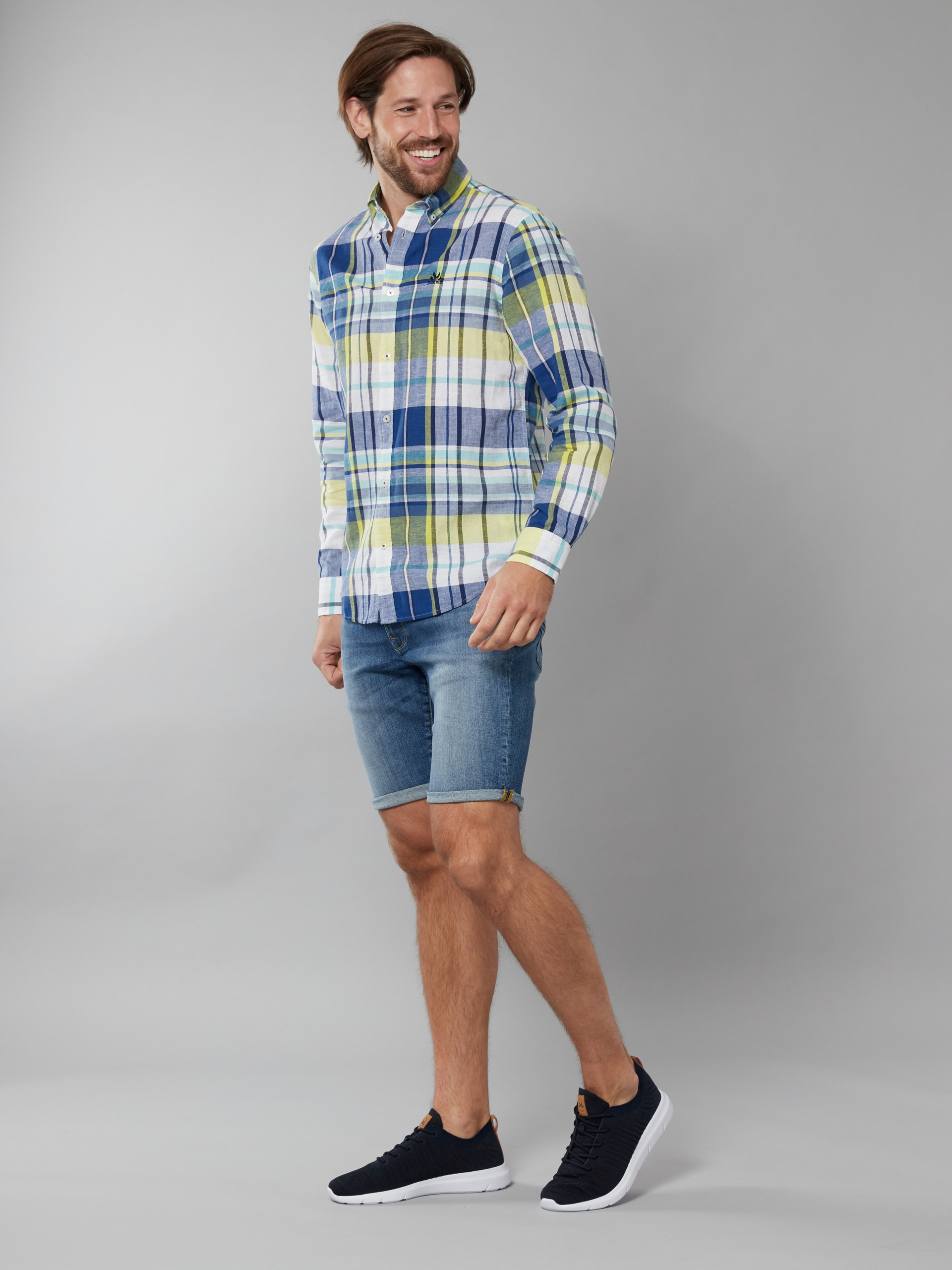 Sandro linskjorte - regular fit 7249975_ENQ-JEANPAUL-H22-Modell-Front_6878_Sandro linskjorte - regular fit ENQ.jpg_Front||Front