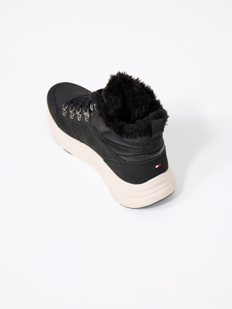 Colline Vintersko 7253270_ID2_Jean Paul_Colline Vintersko_A25 (3)_Colline Vintersko ID2_Colline Vintersko ID2 7253270.jpg_