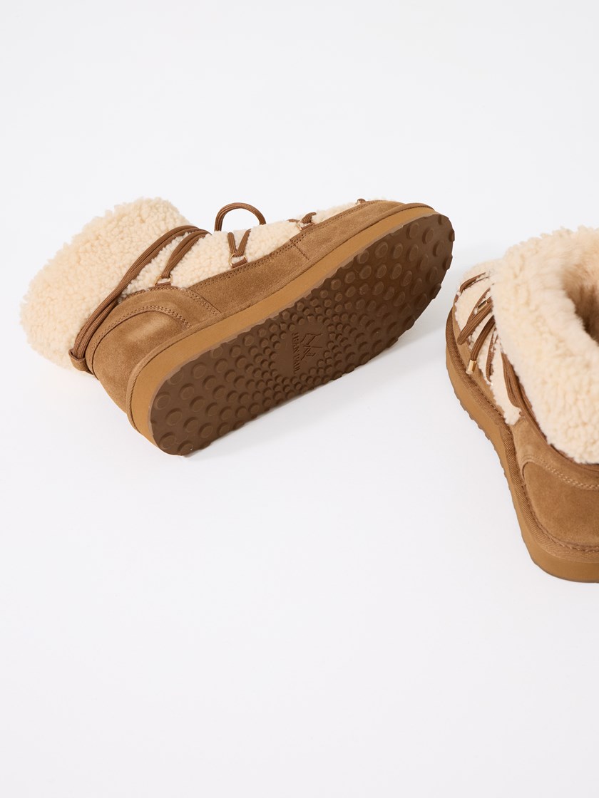 7253279 O79 7253279_O79_Jean Paul_Taissy Boots_A25 (1).jpg_