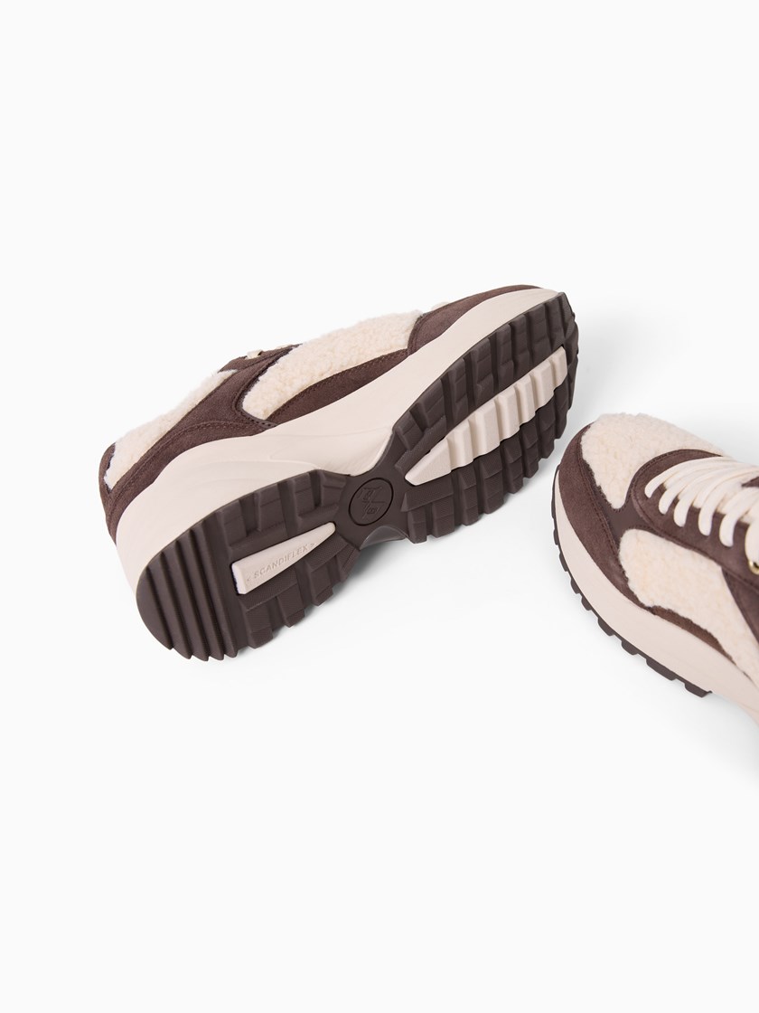 7253807 O79 7253807_O79_Jean Paul_Arbonne Sheepskin Sneaker_A26 (3)_Arbonne Teddy Sneakers O79.jpg_