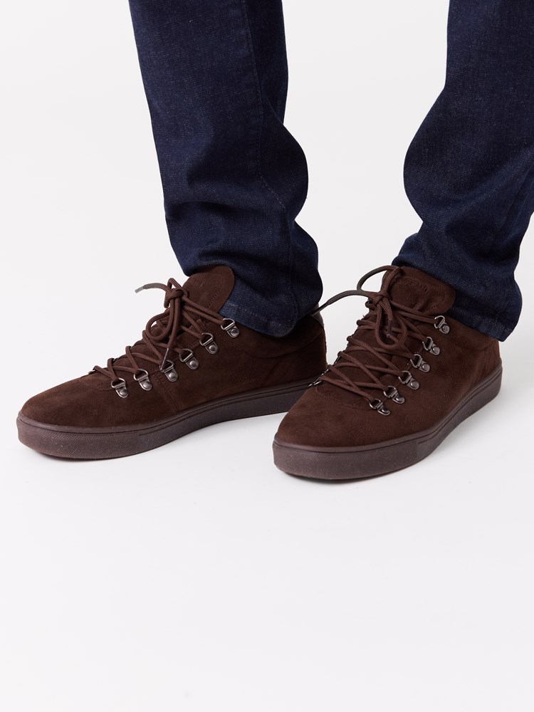 Sancerre Suede Sneaker 7253856_AN7_JeanPaul_Sancerre Suede Sneaker_A26_Model_Front.jpg_