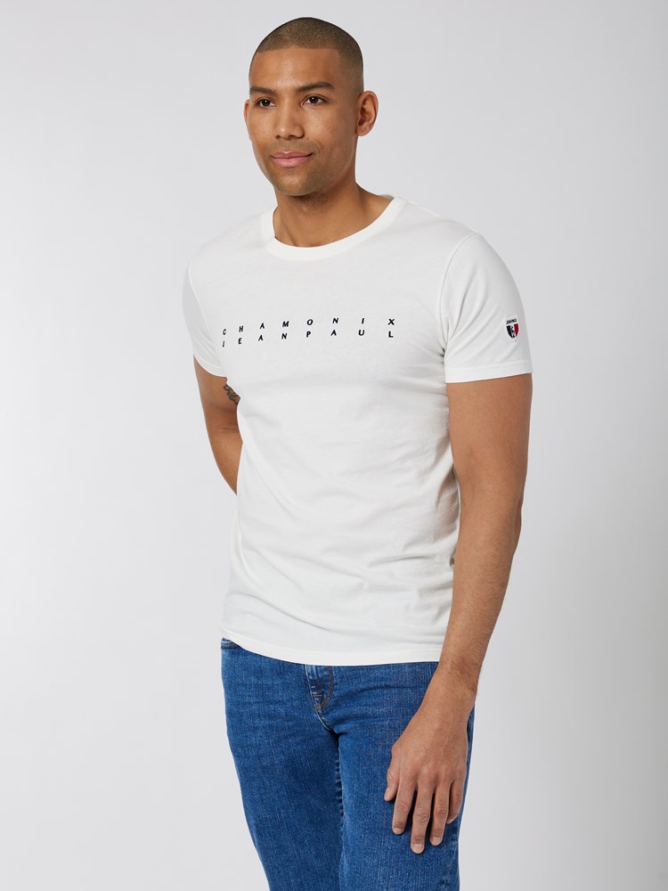 Benedict t-skjorte 7500977_O79-JEANPAUL-W22-Modell-Front_8895_Benedict t-skjorte O79.jpg_Front||Front