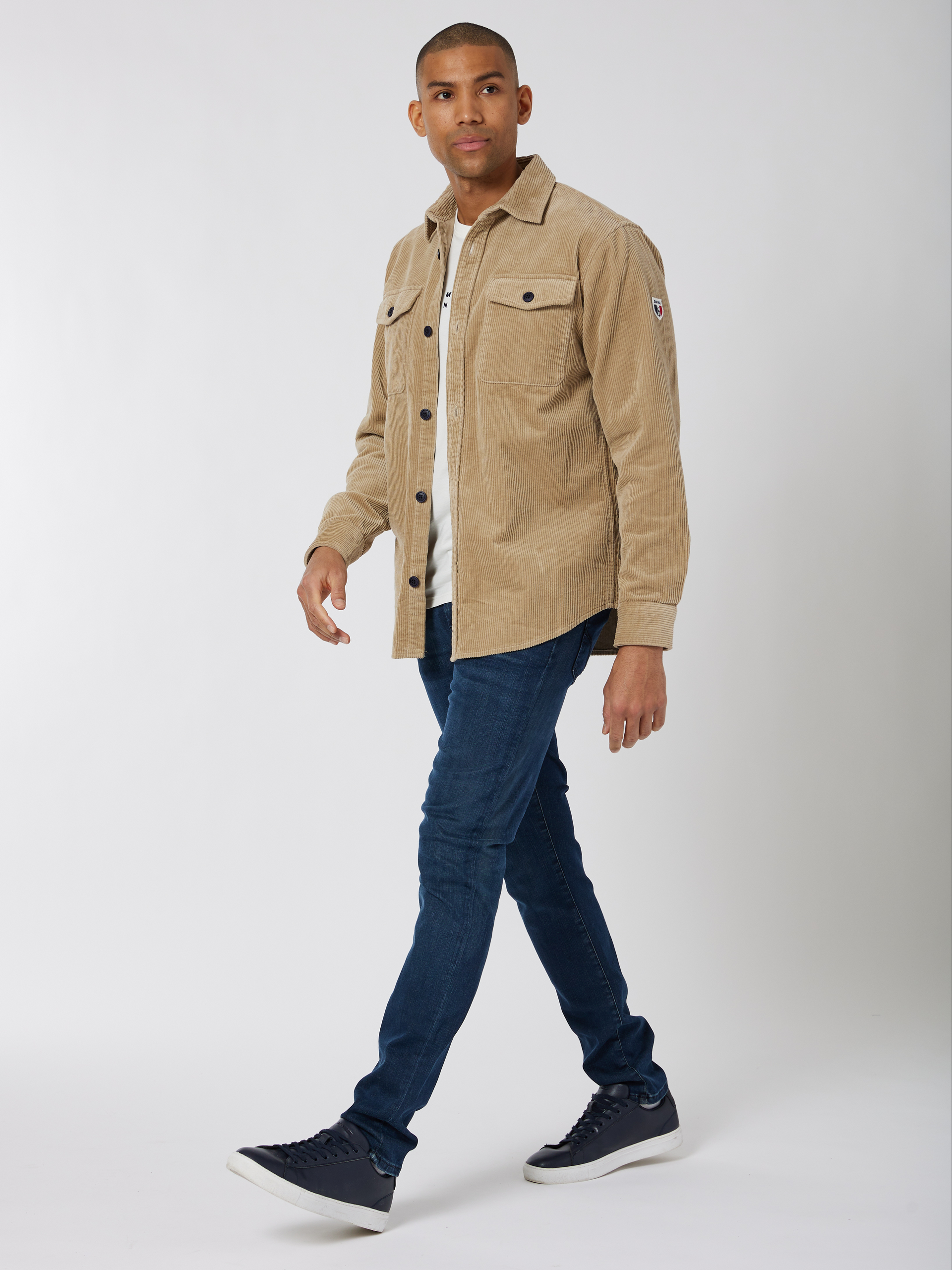 Aron skjortejakke - classic fit 7501288_AEI-JEANPAUL-W22-Modell-Front_2185_Aron skjortejakke - classic fit AEI.jpg_Front||Front