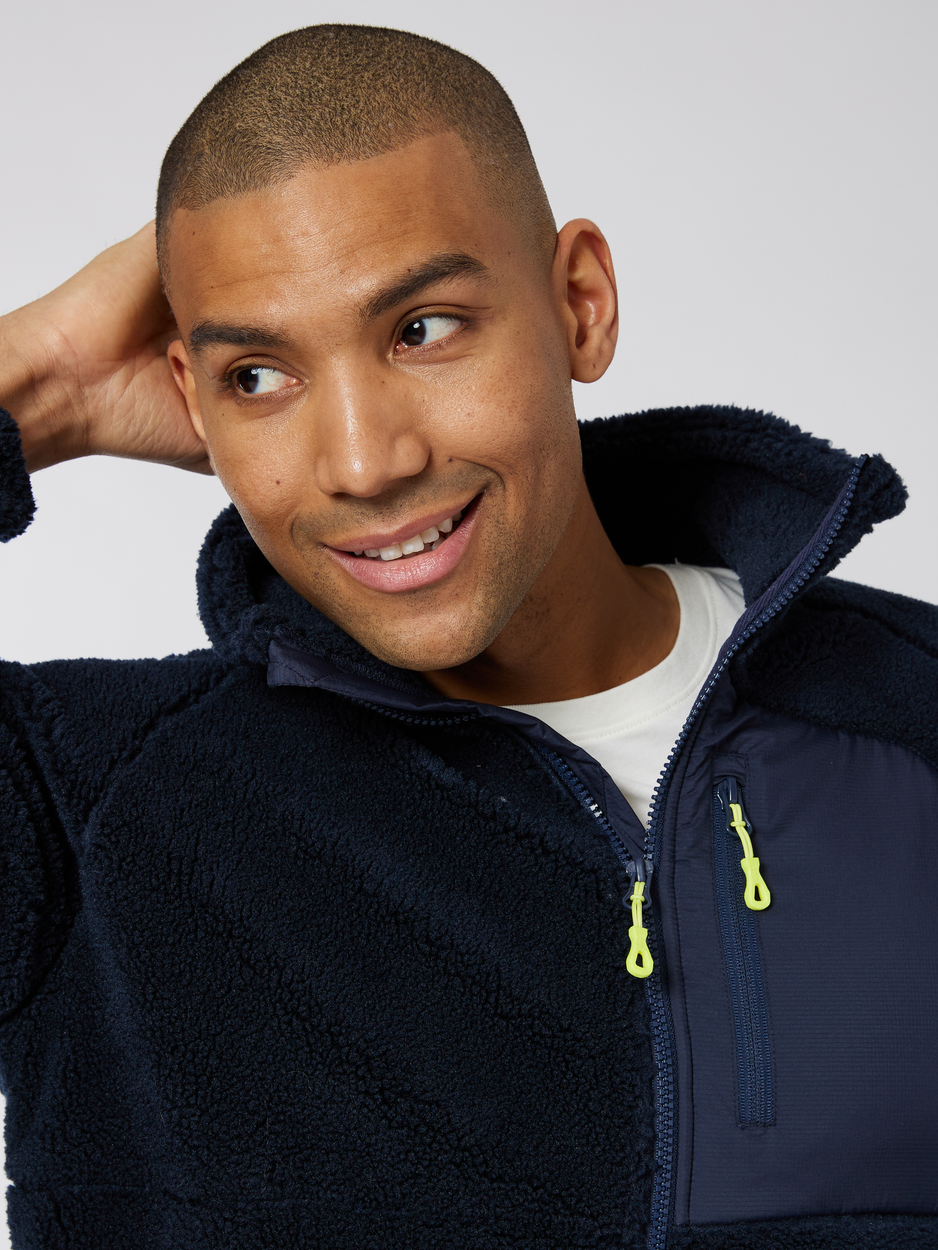 Max teddyjakke 7501370_EM6-JEANPAUL-W22-Modell-Front_3282_Max teddyjakke EM6.jpg_Front||Front