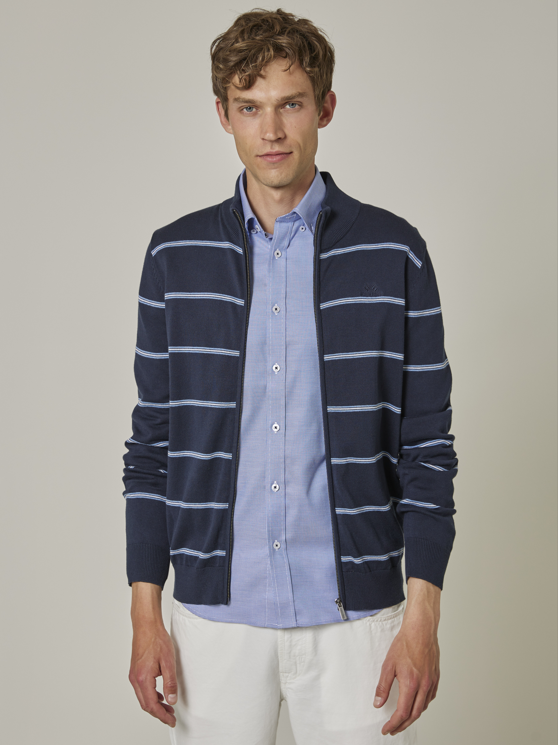 Gerard stripet cardigan 7501817_EM6-JEANPAUL-S23-Modell-Front_9118.jpg_Front||Front
