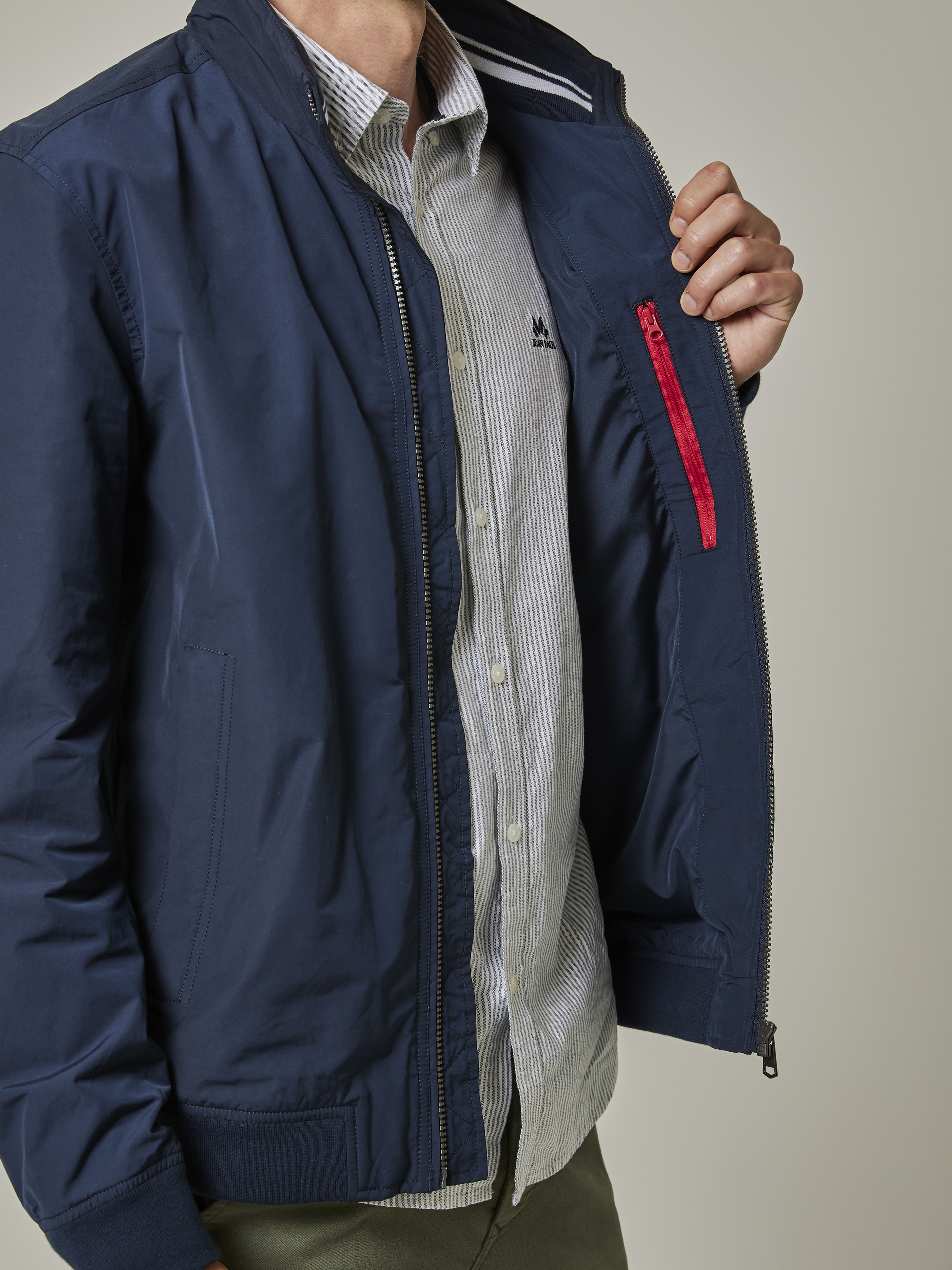Becker jakke 7502007_EM6-JEANPAUL-S23-Modell-Front_3381.jpg_Front||Front