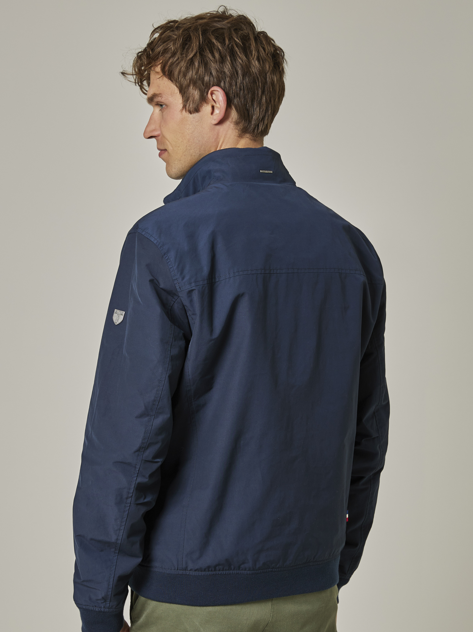 Becker jakke 7502007_EM6-JEANPAUL-S23-Modell-Front_5196.jpg_Front||Front