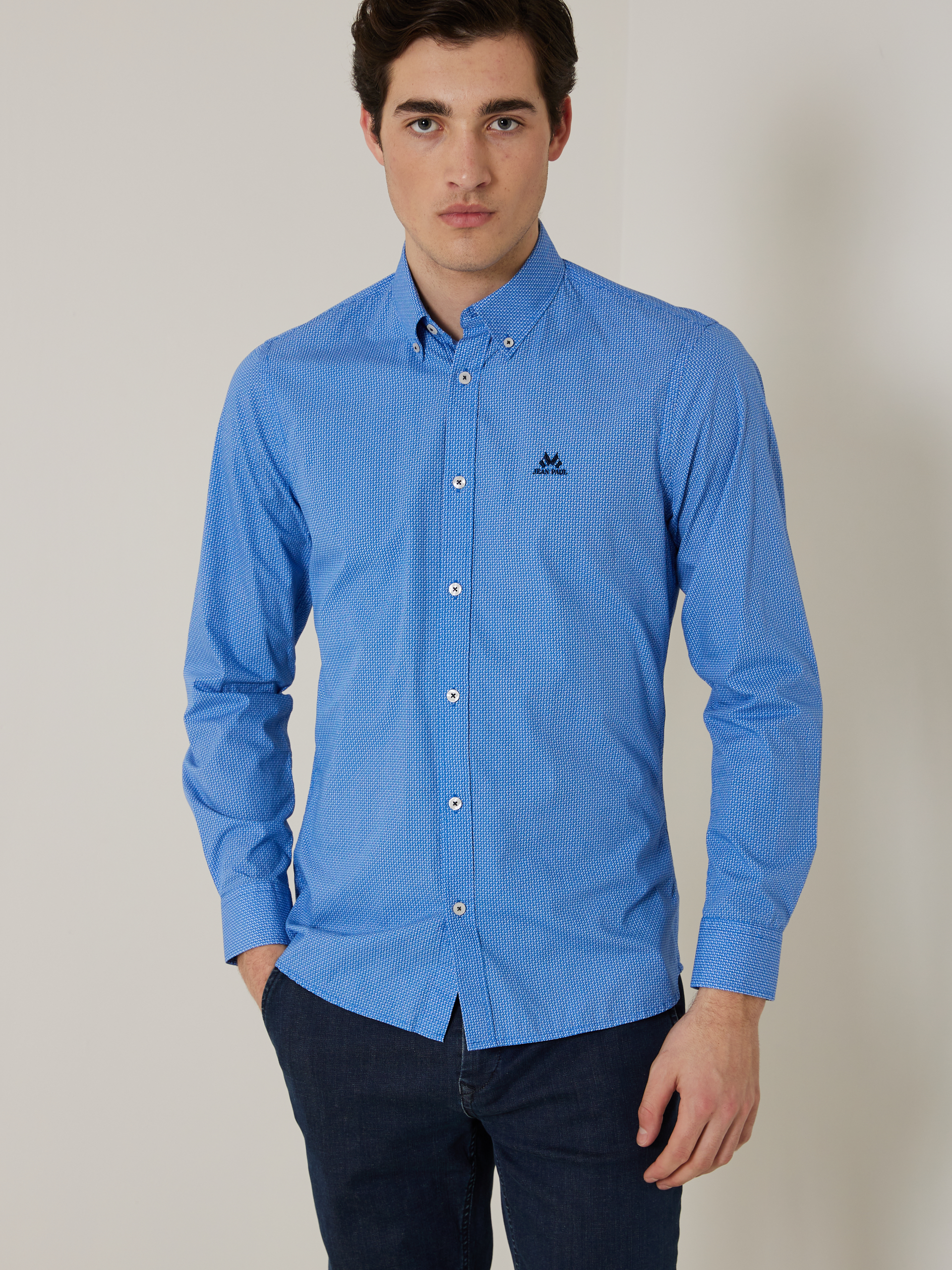David skjorte - Slim fit 7502478_EOV-JEANPAUL-S23-Modell-Front_2670_David skjorte - Slim fit EOV.jpg_Front||Front