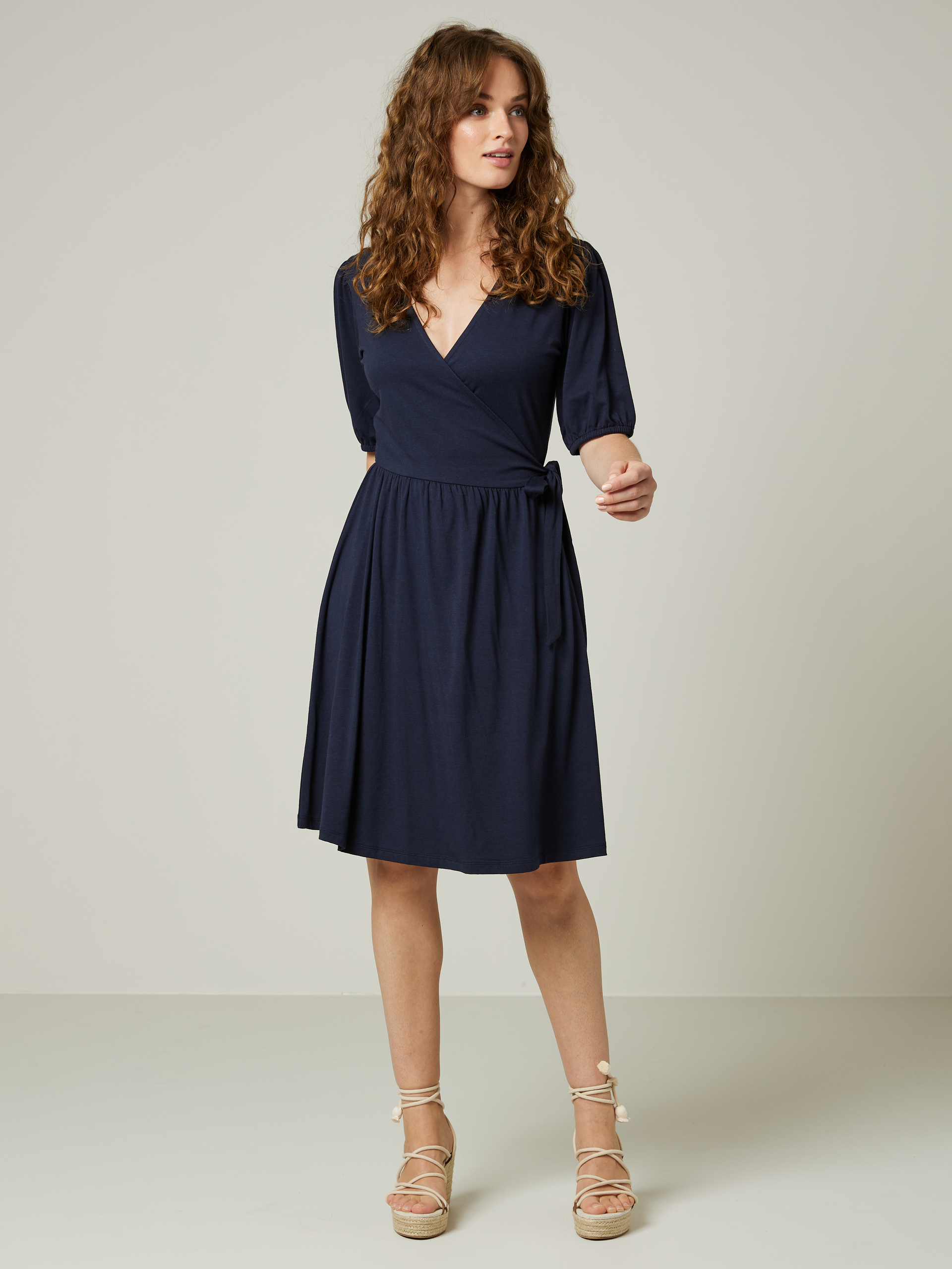 Lydia kjole 7503491_EM6-JEANPAUL-H23-Front_2247_Lydia kjole_Lydia kjole EM6 7503491_Lydia kjole 7503491.jpg_Front||Front