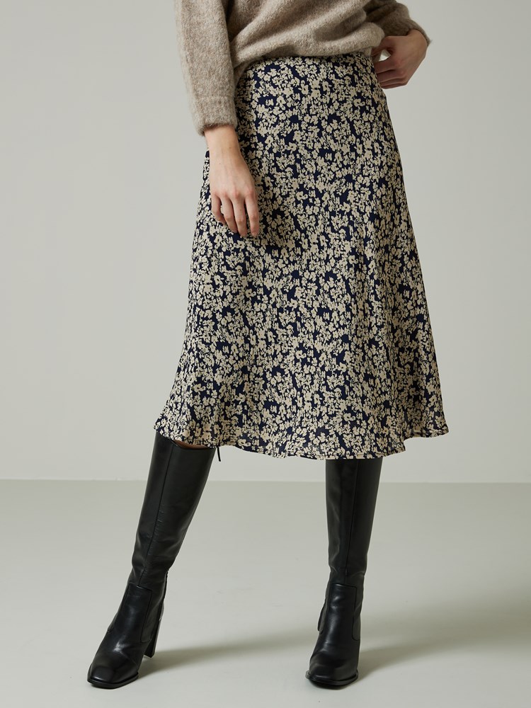 Germanie skjørt 7504354_EM6-JEANPAUL-A23-Modell-Front_1889_Germanie skjørt EM6.jpg_Front||Front