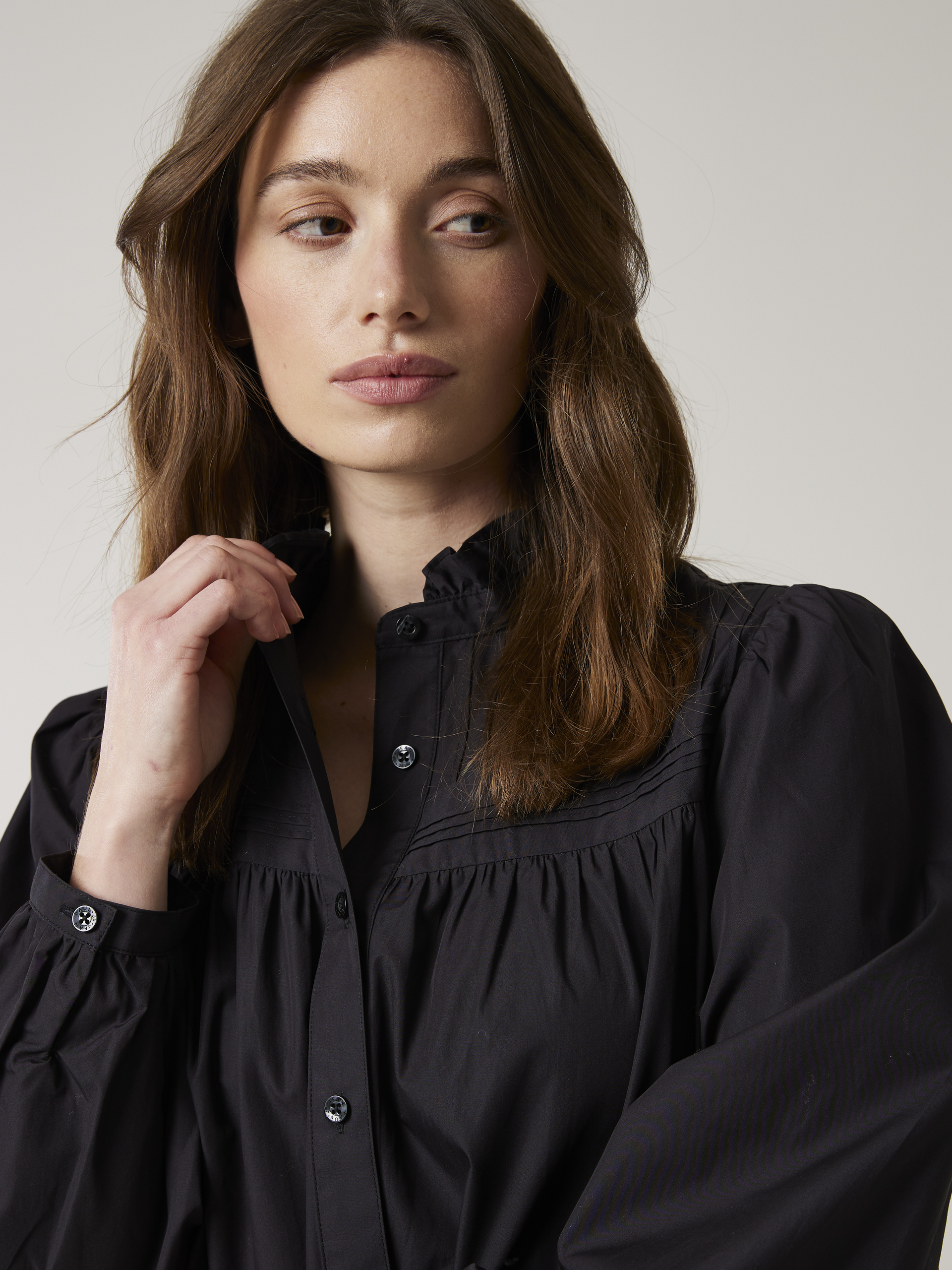 Lydia bluse 7504407_C25-JEANPAUL-A23-Modell-Front_251_Lydia bluse C25_Lydia bluse C25 7504407.jpg_Front||Front