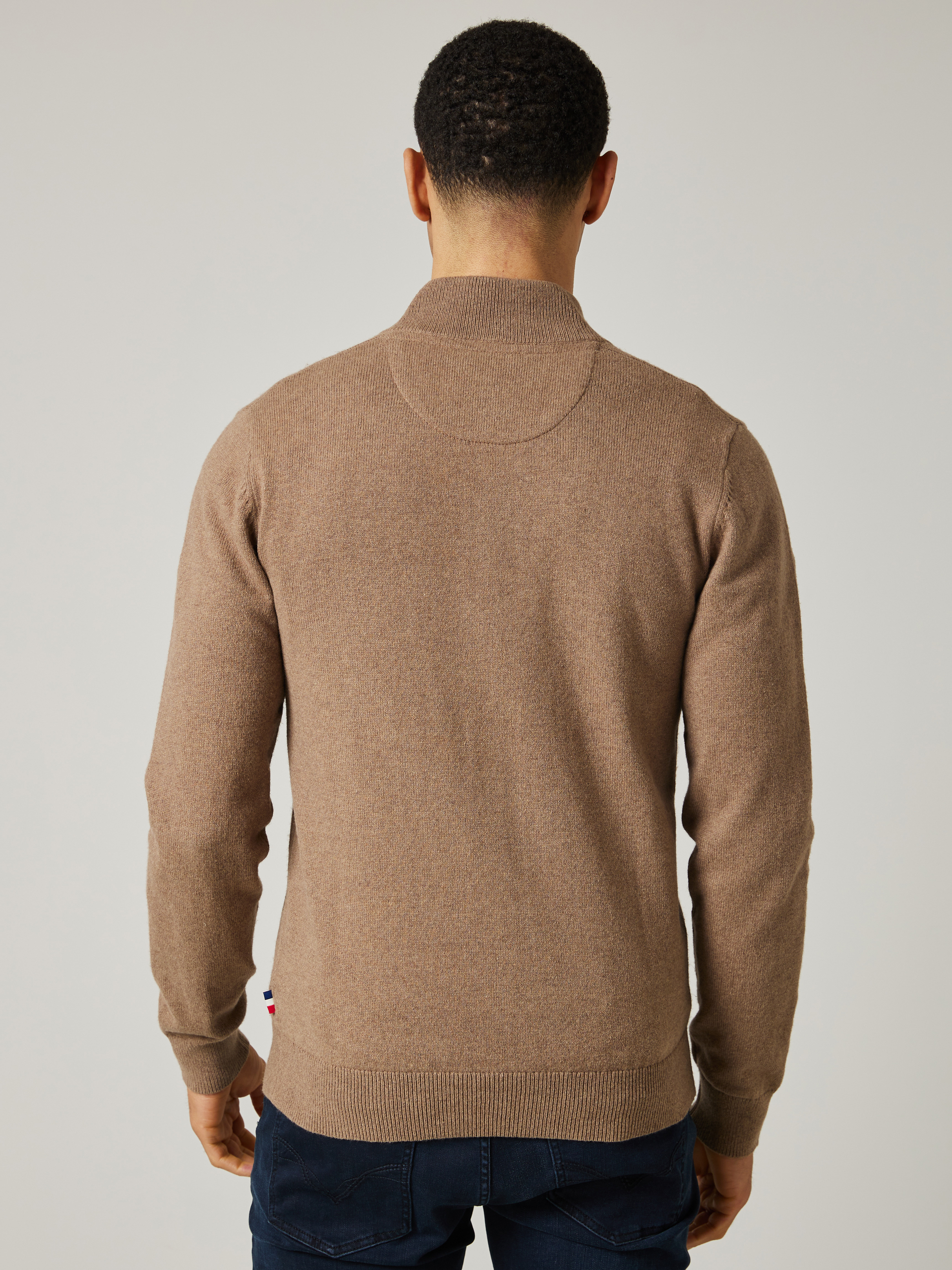 Lucien zipneck 7504621_AFD-JEANPAUL-W23-Modell-Front_2420_Lucien zipneck AFD.jpg_Front||Front