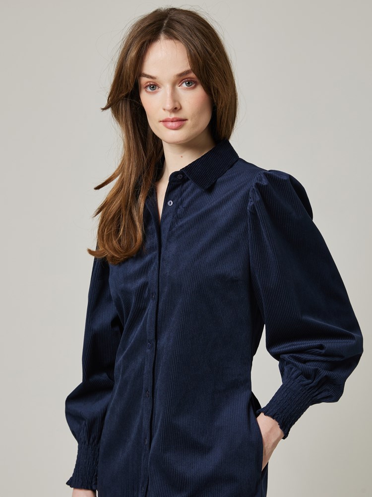 Ember kjole 7505265_EM6-JEANPAUL-W23-Modell-Front_2390_Ember kjole EM6_Ember kjole EM6 7505265.jpg_Front||Front