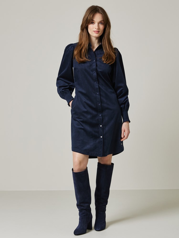 Ember kjole 7505265_EM6-JEANPAUL-W23-Modell-Front_2399_Ember kjole EM6_Ember kjole EM6 7505265.jpg_Front||Front