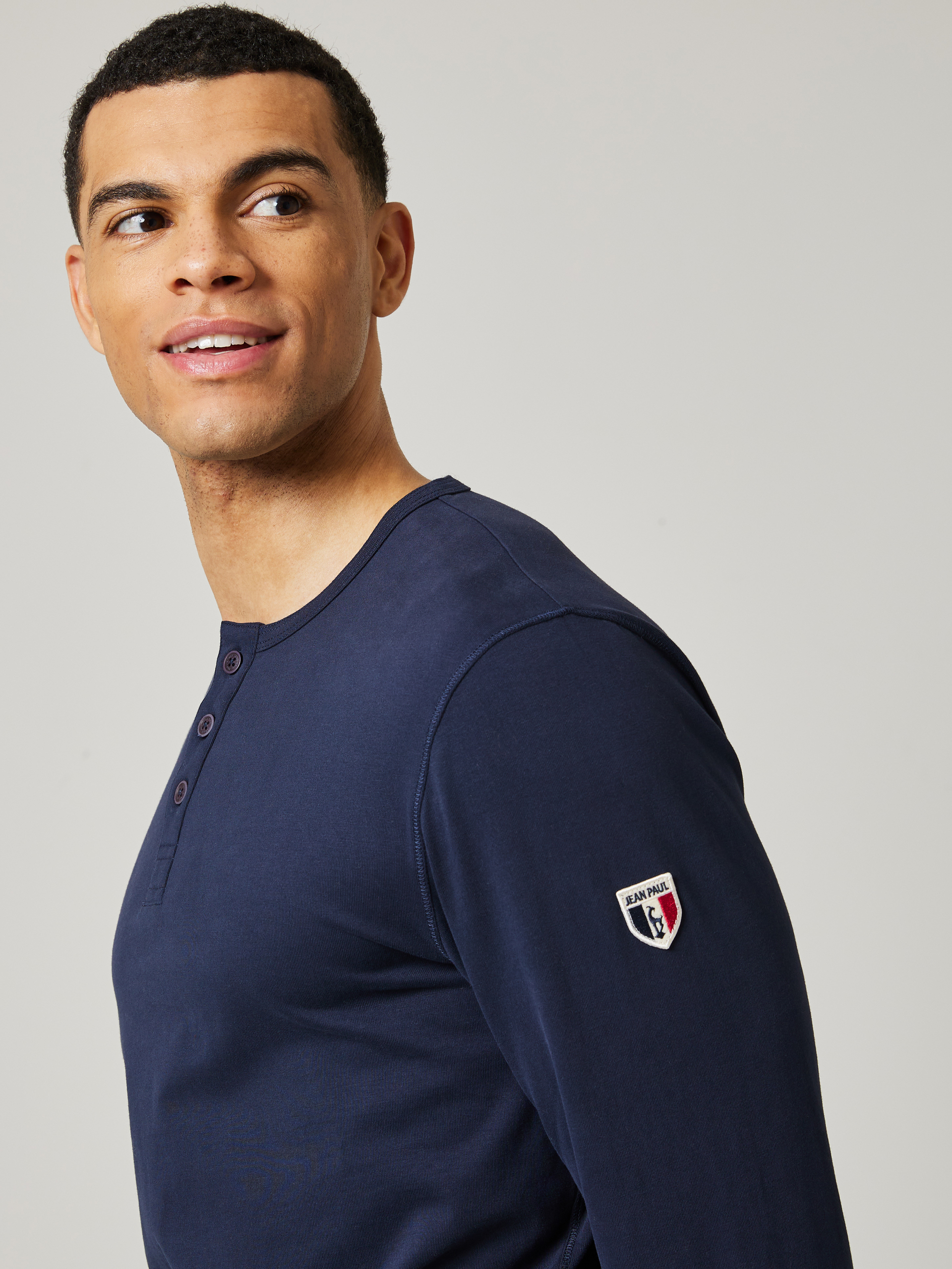 Charly bestefartrøye 7505322_EM6-JEANPAUL-W23-Modell-Front_4595_Charly bestefartrøye EM6.jpg_Front||Front