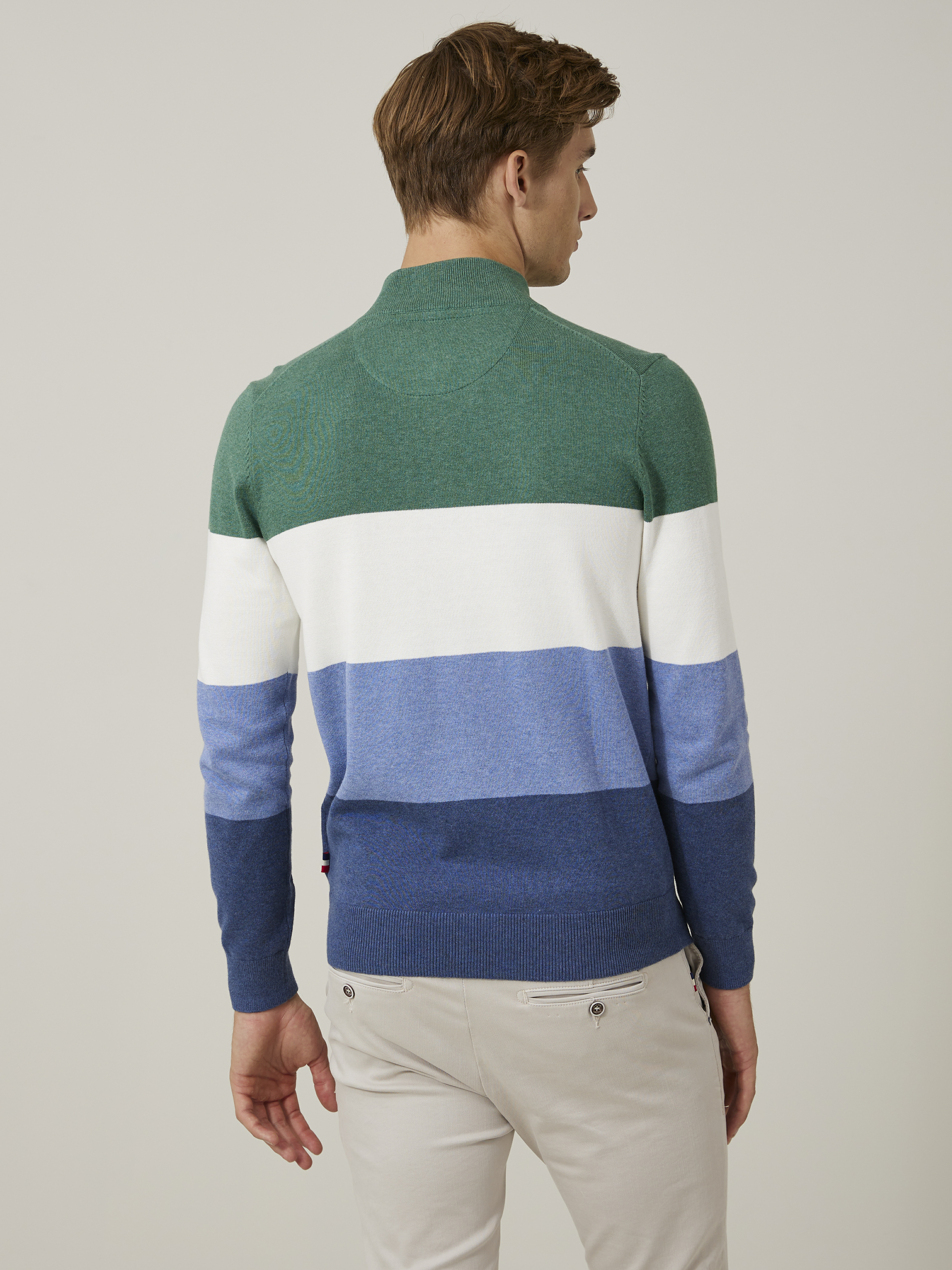 Gerard block stripet zipneck 7505882_EGG-JEANPAUL-S24-Modell-Front_4627_Gerard block stripet zipneck EGG_Gerard block stripet zipneck EGG 7505882.jpg_Front||Front