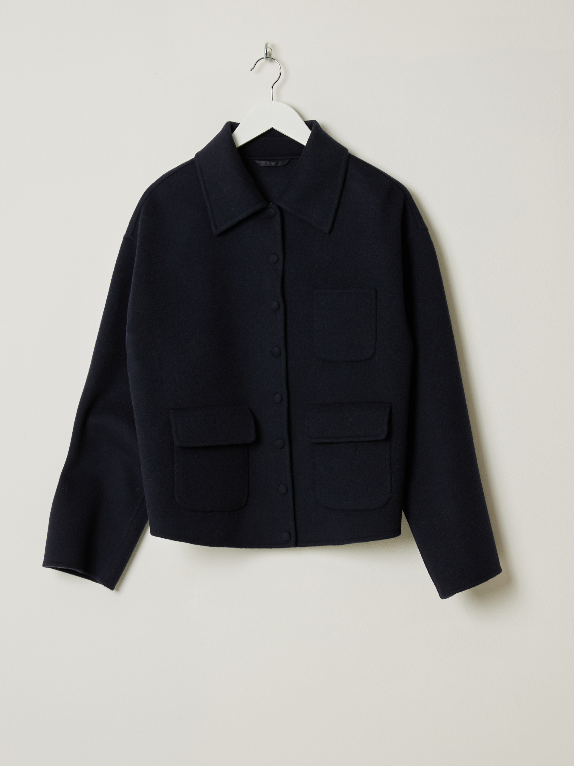 Edna jakke 7506098_EM6-JEANPAUL-S24-Front_3554_Edna jakke EM6_Edna jakke EM6 7511470.jpg_