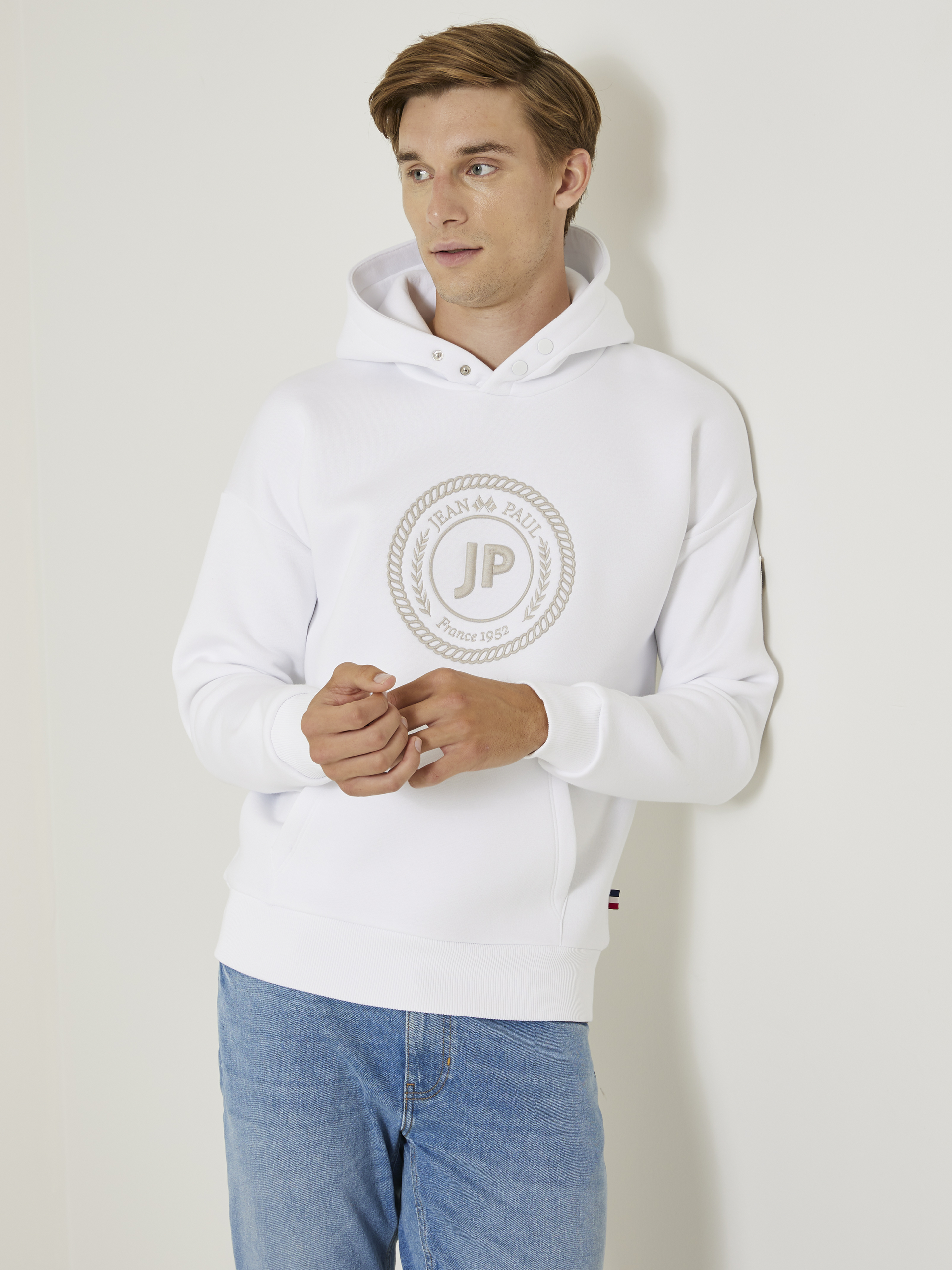 Borg hettegenser 7506178_O68-JEANPAUL-S24-Modell-Front_3608_Borg hettegenser O68 7506178.jpg_Front||Front