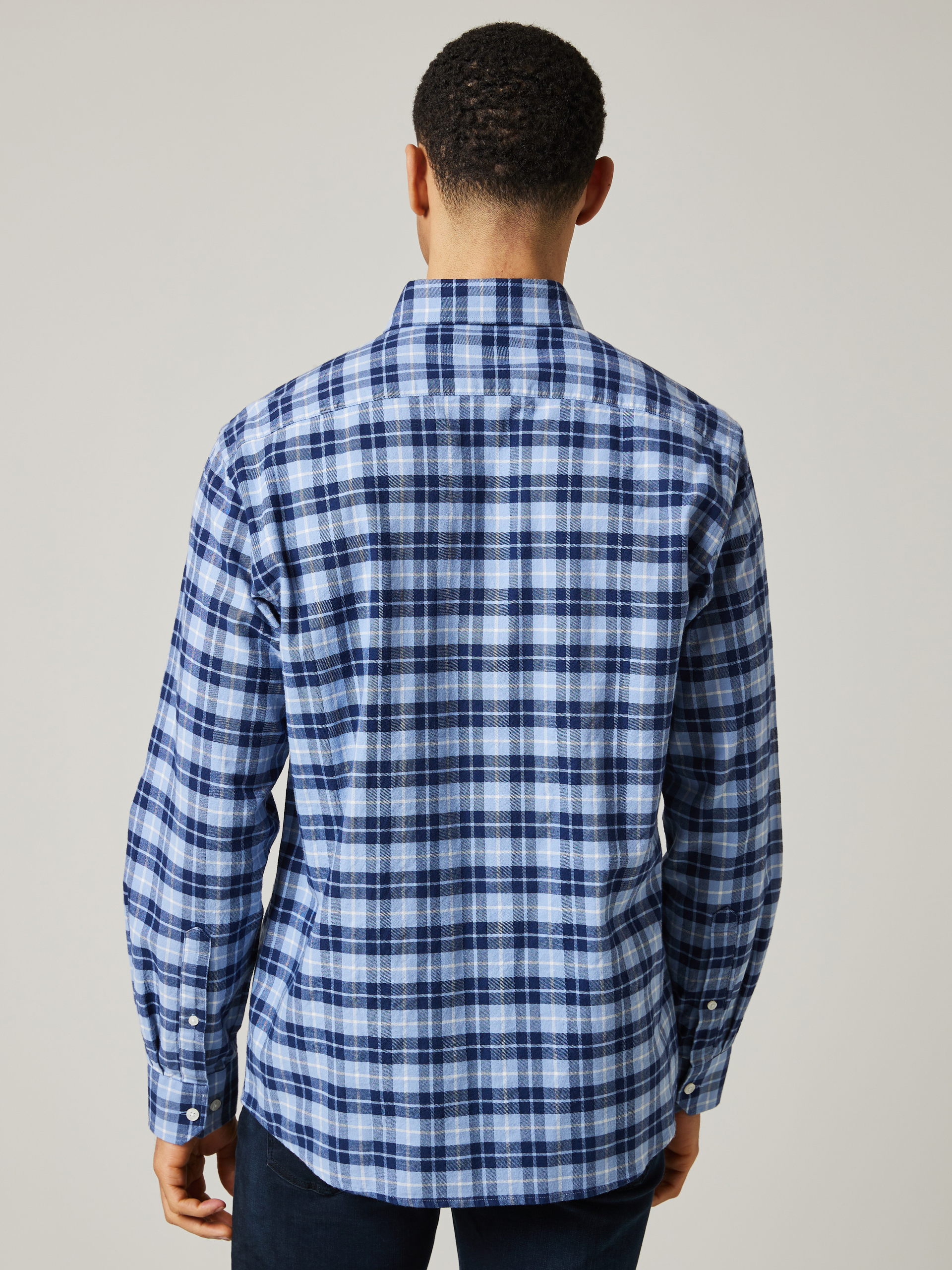 Kais skjorte - Classic fit 7506245_E9O-JEANPAUL-W23-Modell-Front_7750.jpg_Front||Front