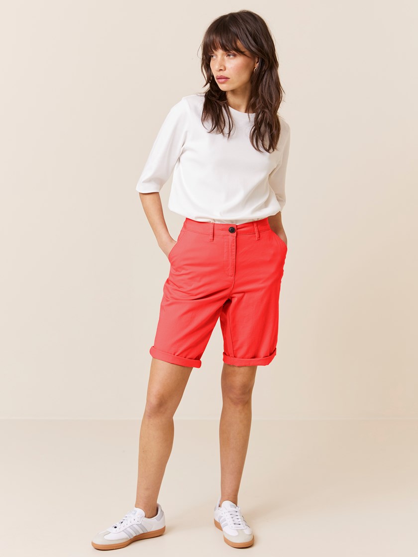 7511161 MTA 7506921_MNK_Jean Paul_Cerise Shorts_H24_rød3_Cerise shorts MTA 7511161.jpg_