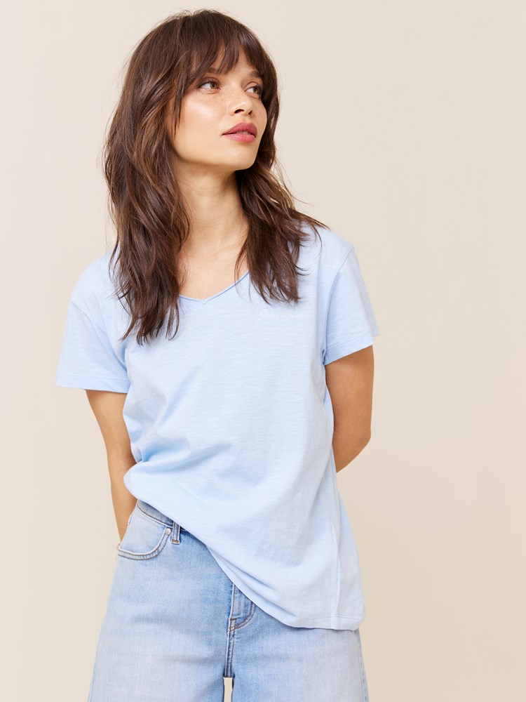 Agnais t-skjorte 7507122-JEANPAUL-Agmais t-shirt-H24-Modell-Front (1)_EN3_Agnais t-skjorte EN3_Agnais t-skjorte EN3 7511209.jpg_