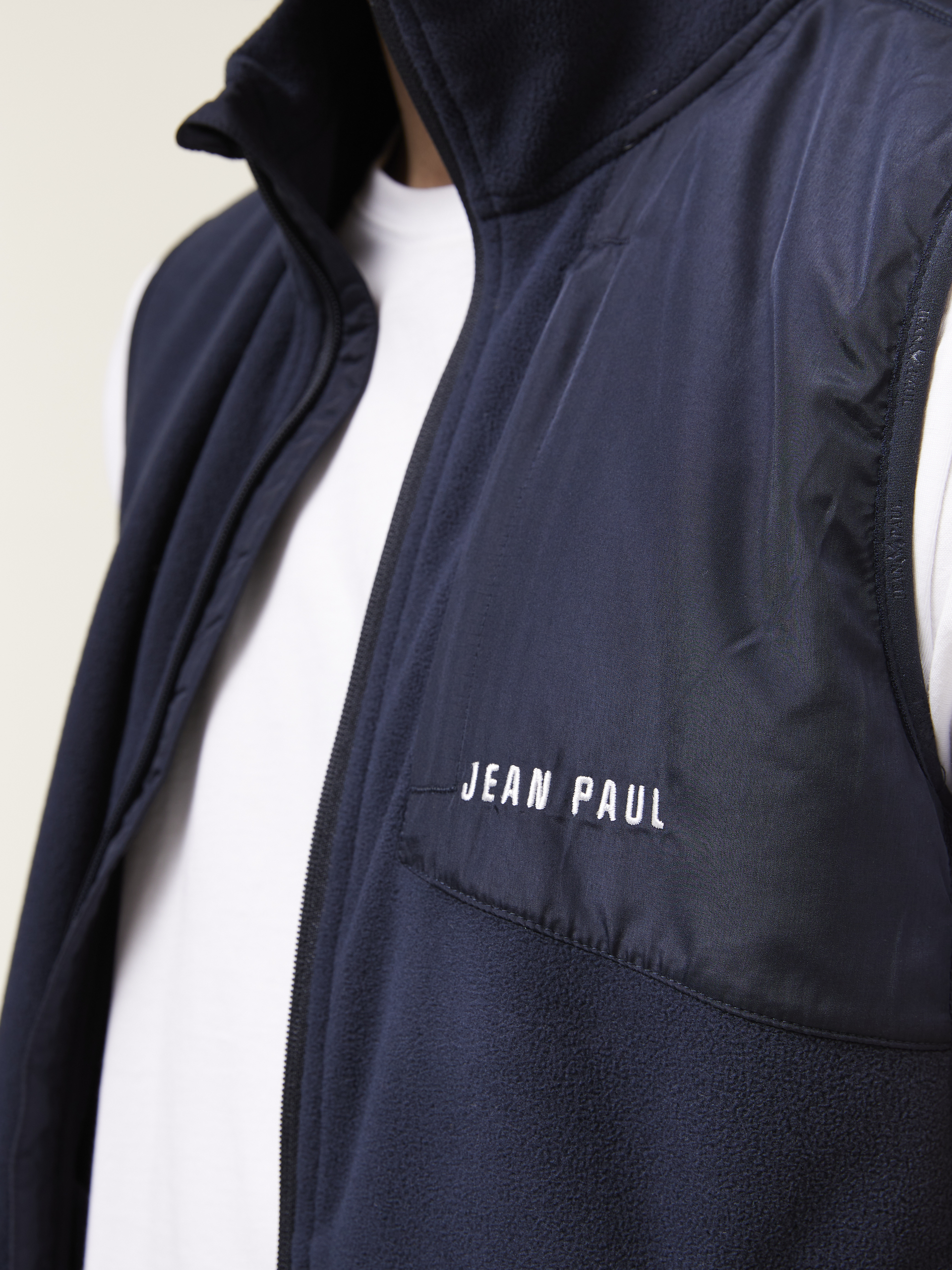 La Croix fleecevest 7507714_EM6-JEANPAUL-A24-Front_6117_La Croix fleecevest_La Croix fleecevest EM6.jpg_Front||Front