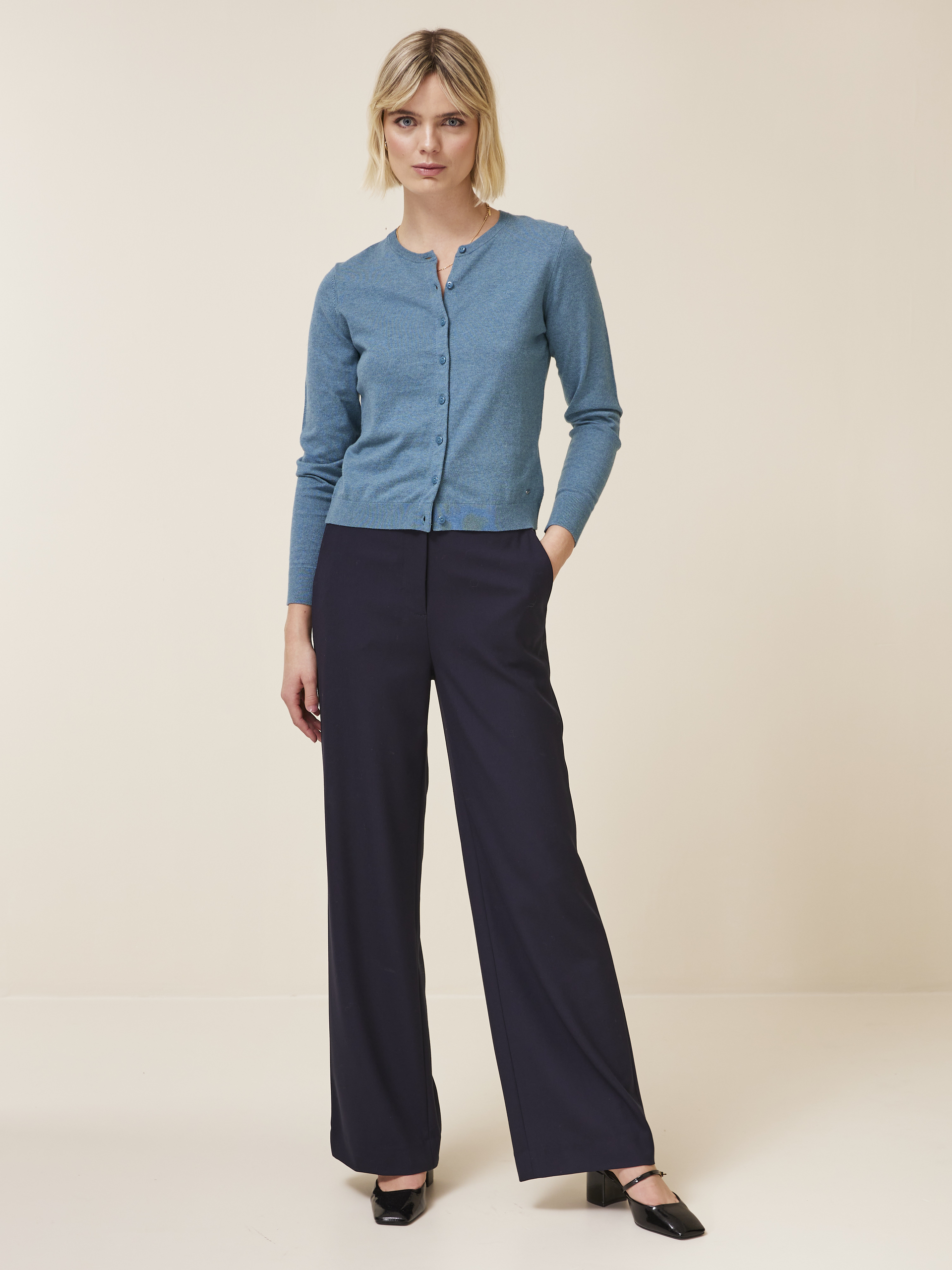 Agnes cardigan 7508092_EIB-JEANPAUL-A24-Front_7040_Agnes cardigan EIB_Agnes cardigan EIB 7508092.jpg_Front||Front