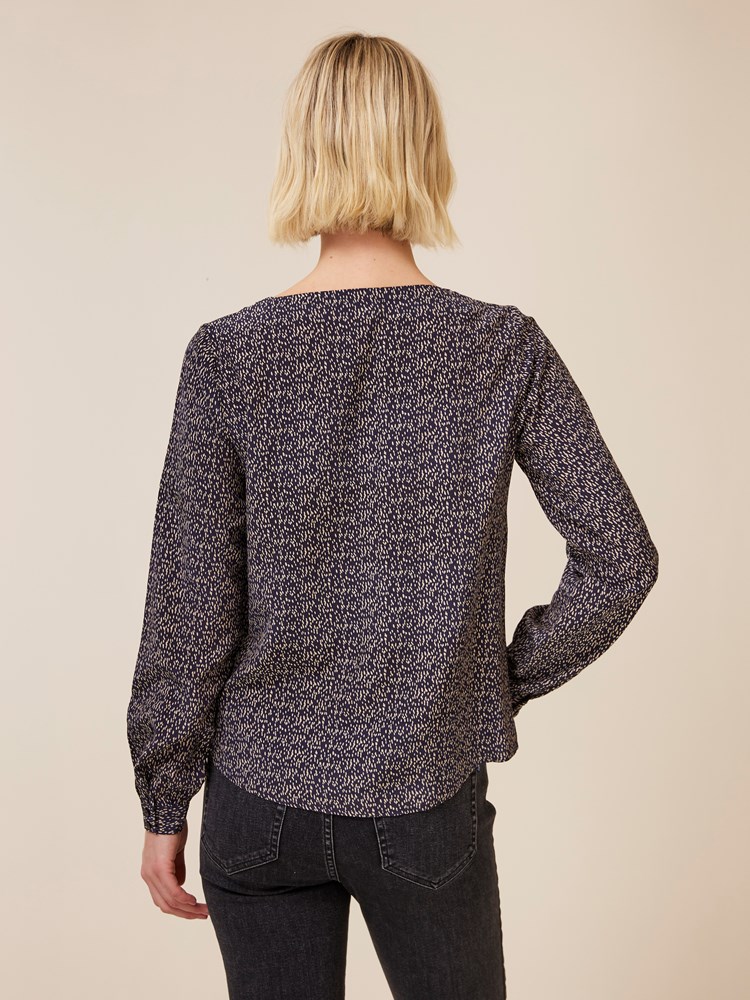 Lula bluse 7508405_EM6-JEANPAUL-A24-Front_4123_Lula bluse_Lula bluse EM6_Lula bluse EM6 7508405.jpg_Front||Front