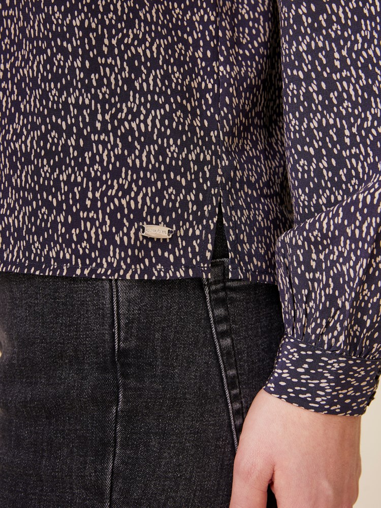 Lula bluse 7508405_EM6-JEANPAUL-A24-Front_5437_Lula bluse_Lula bluse EM6_Lula bluse EM6 7508405.jpg_Front||Front