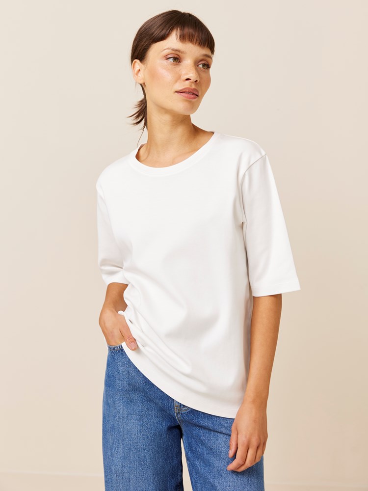 Annie t-skjorte 7508448_O79-JEANPAUL-A24-Front_7745_Annie t-skjorte O79_Annie t-skjorte O79 7512536.jpg_