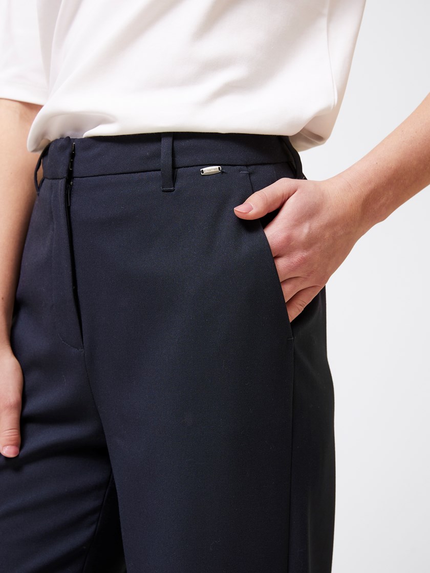 7512295 EM6 7508499_EM6-JEANPAUL-A24-Front_7328.jpg_