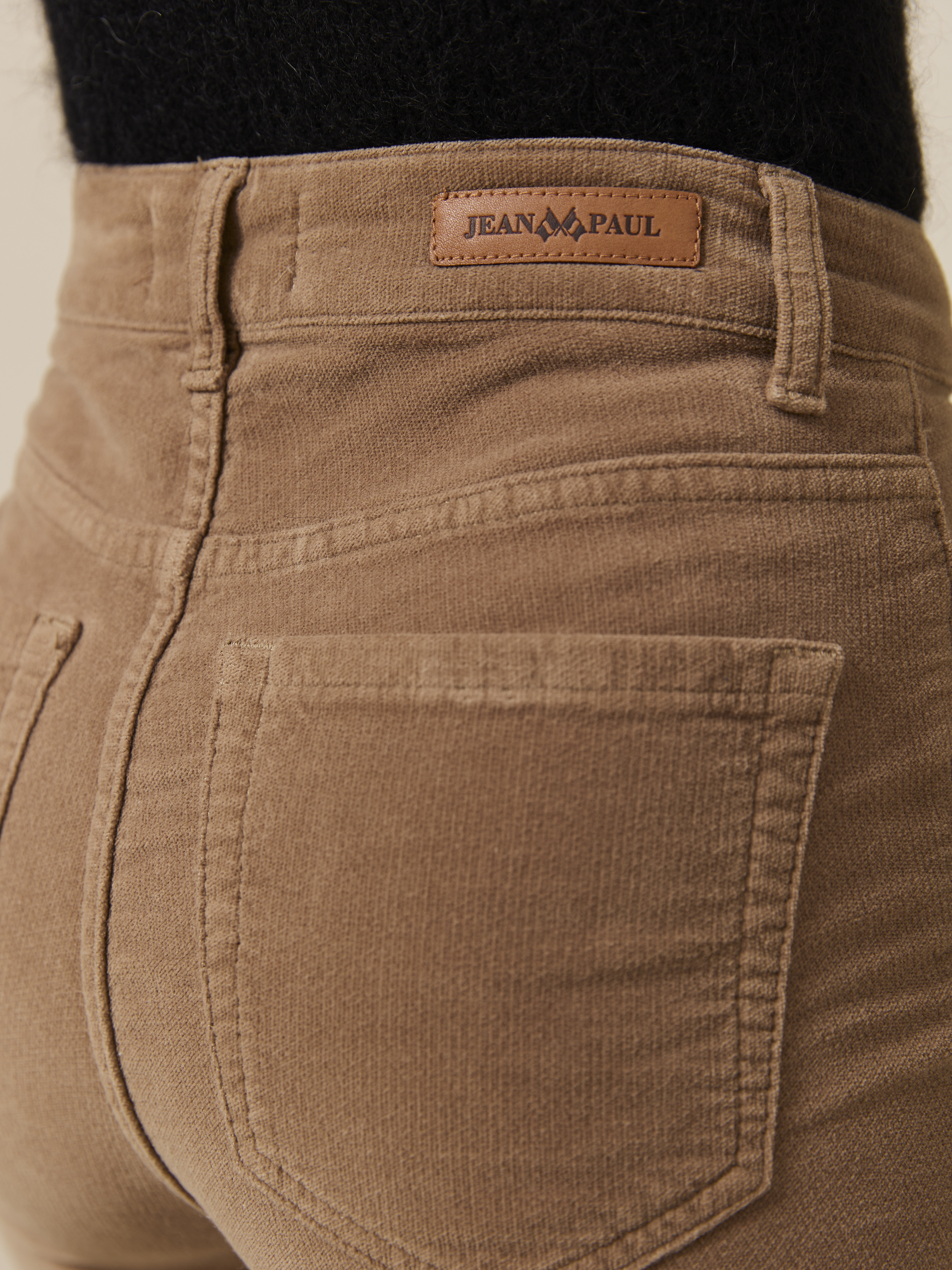 Ine straight velour pant 7508507_Jean Paul_Ine straight Velour_A24 (6)_Ine straight velour pant APR_Ine straight velour pant APR 7508507.jpg_
