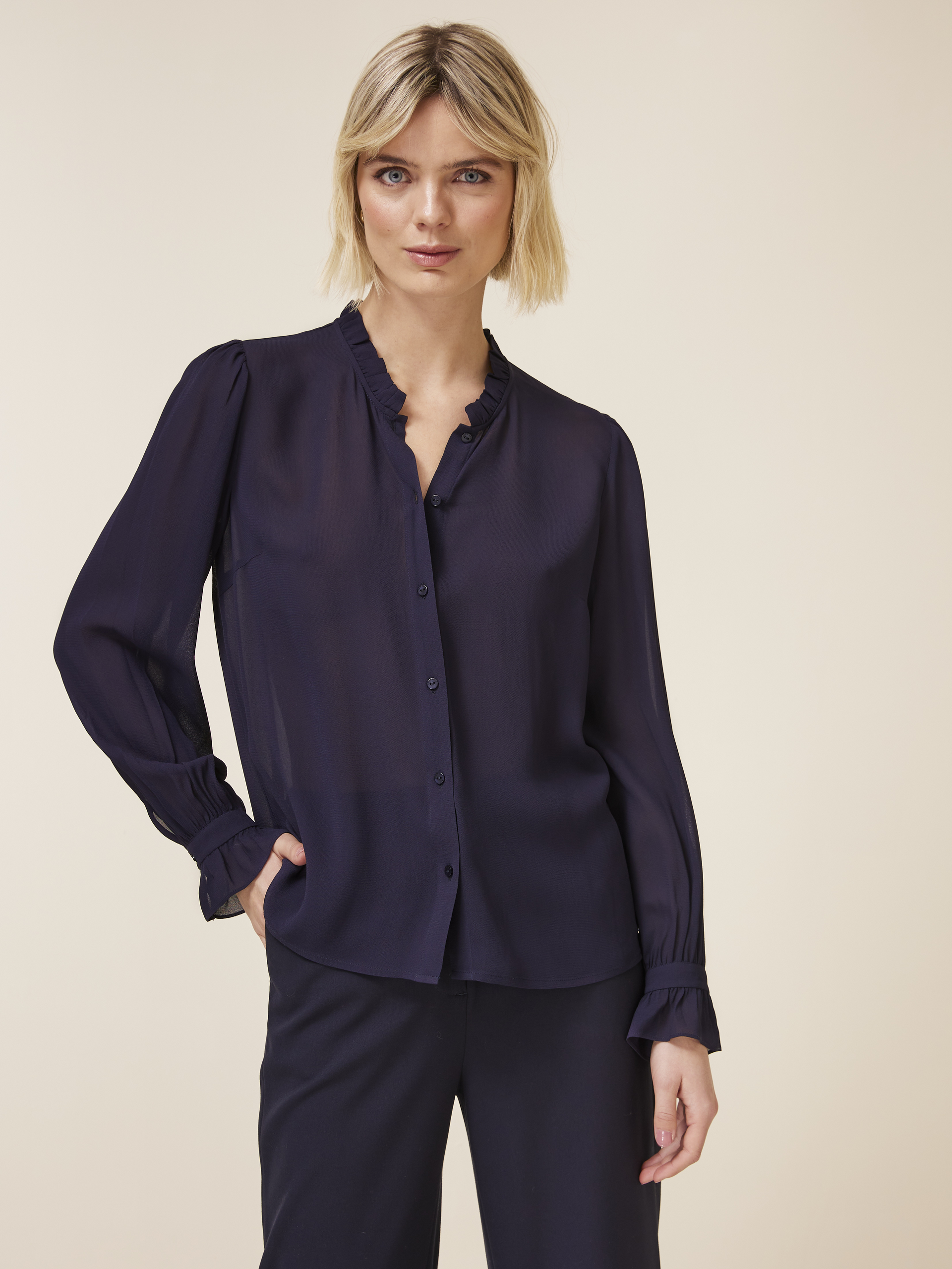 Louna bluse 7508553_EM6-JEANPAUL-A24-Front_6868_Louna bluse EM6_Louna bluse EM6 7508553.jpg_Front||Front