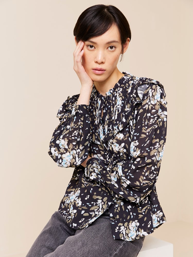 Henny bluse 7509146_C25-JEANPAUL-W24-Front_8606_Henny bluse C25.jpg_Front||Front