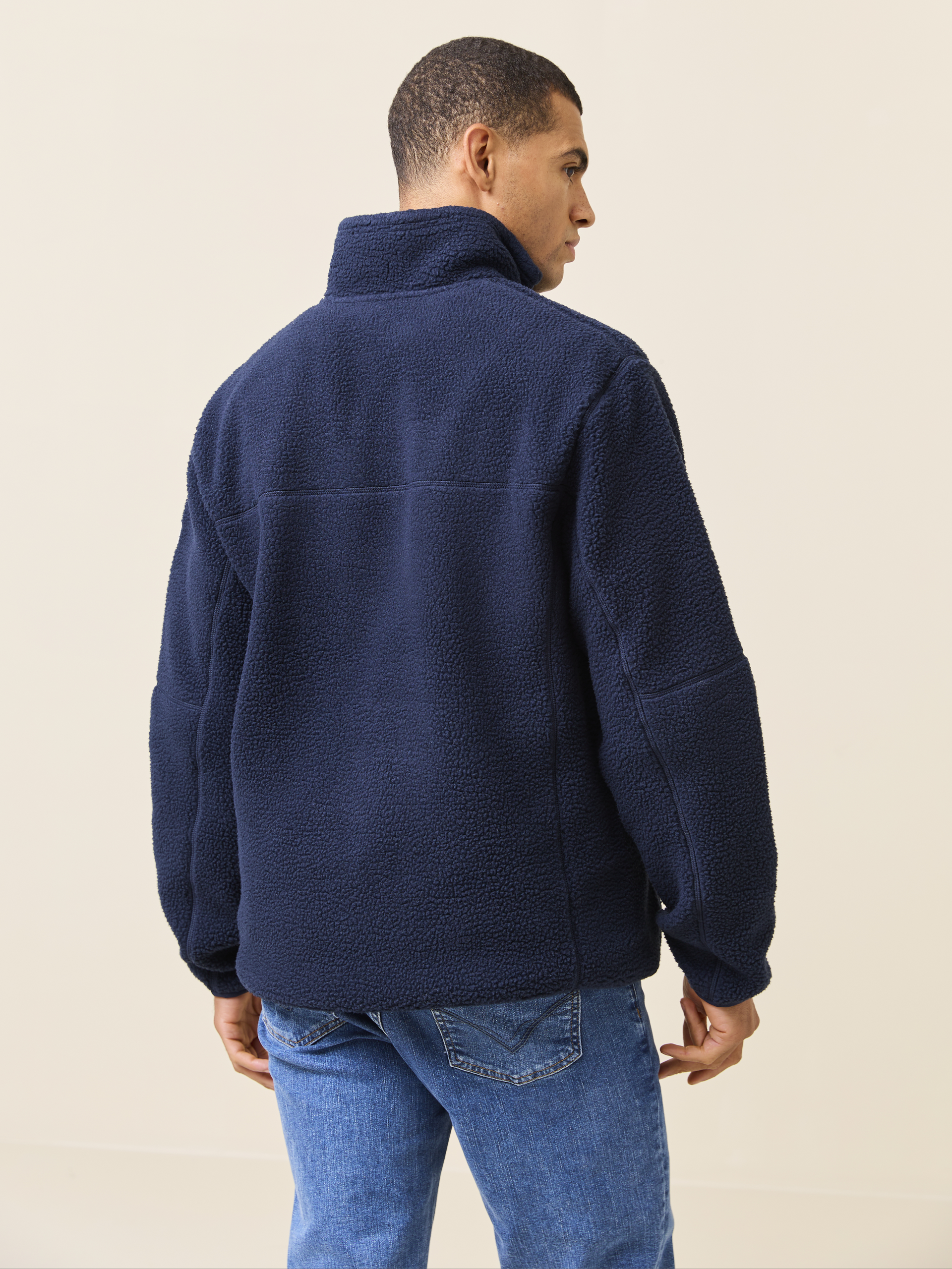Alvin fleecegenser 7509213_EM6-JEANPAUL-W24-Modell-Front_2370_Alvin fleecegenser EM6_Alvin fleecegenser EM6 7509213.jpg_Front||Front