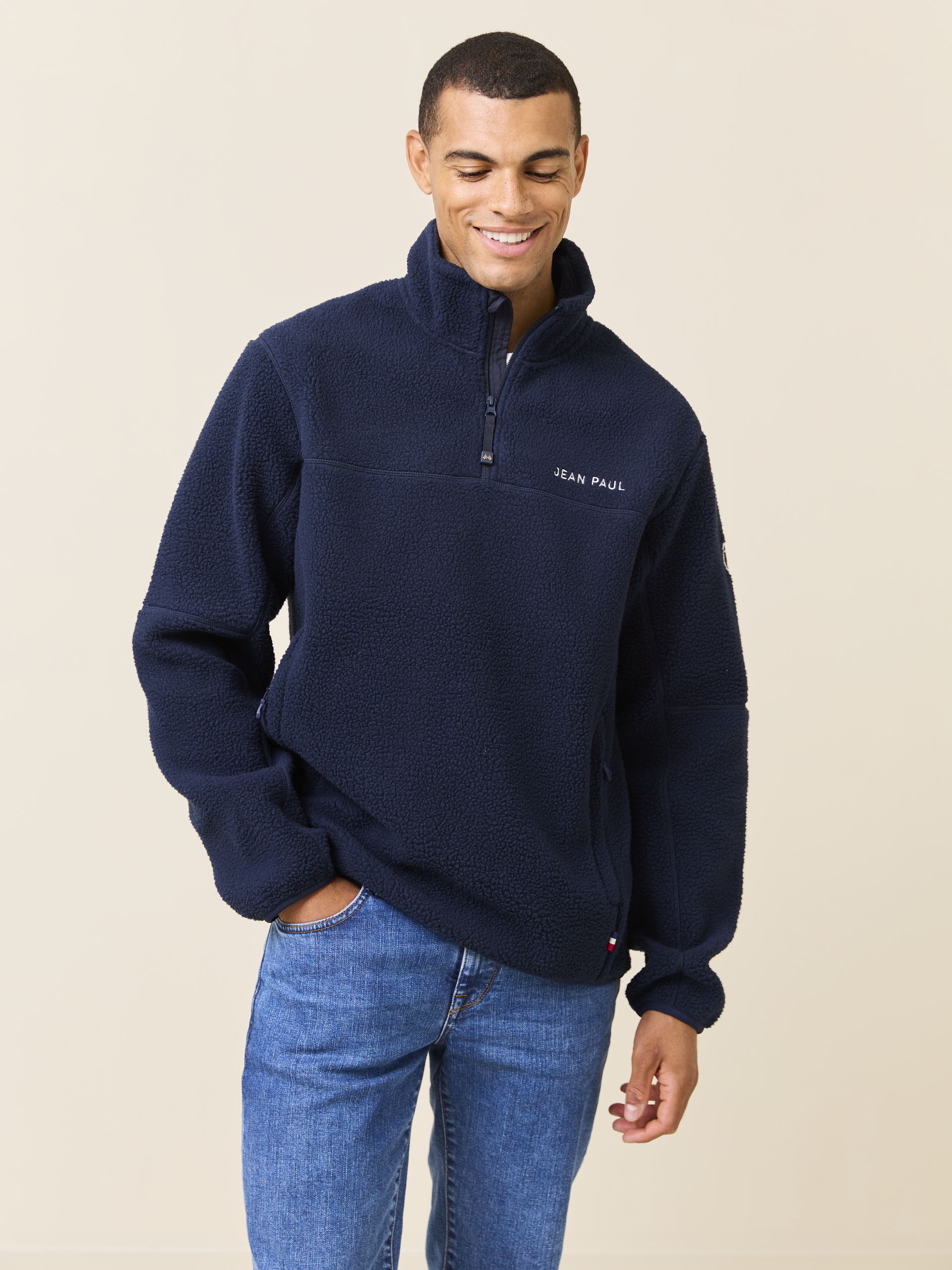 Alvin fleecegenser 7509213_EM6-JEANPAUL-W24-Modell-Front_5690_Alvin fleecegenser EM6_Alvin fleecegenser EM6 7509213.jpg_Front||Front