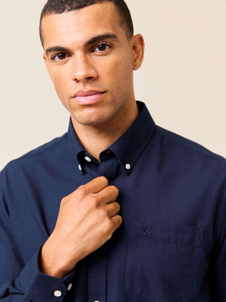 Keith skjorte - Classic fit 7509335_EM6-JEANPAUL-W24-Modell-Front_2609_Keith skjorte - Classic fit EM6_Keith skjorte - Classic fit EM6 7509335.jpg_Front||Front