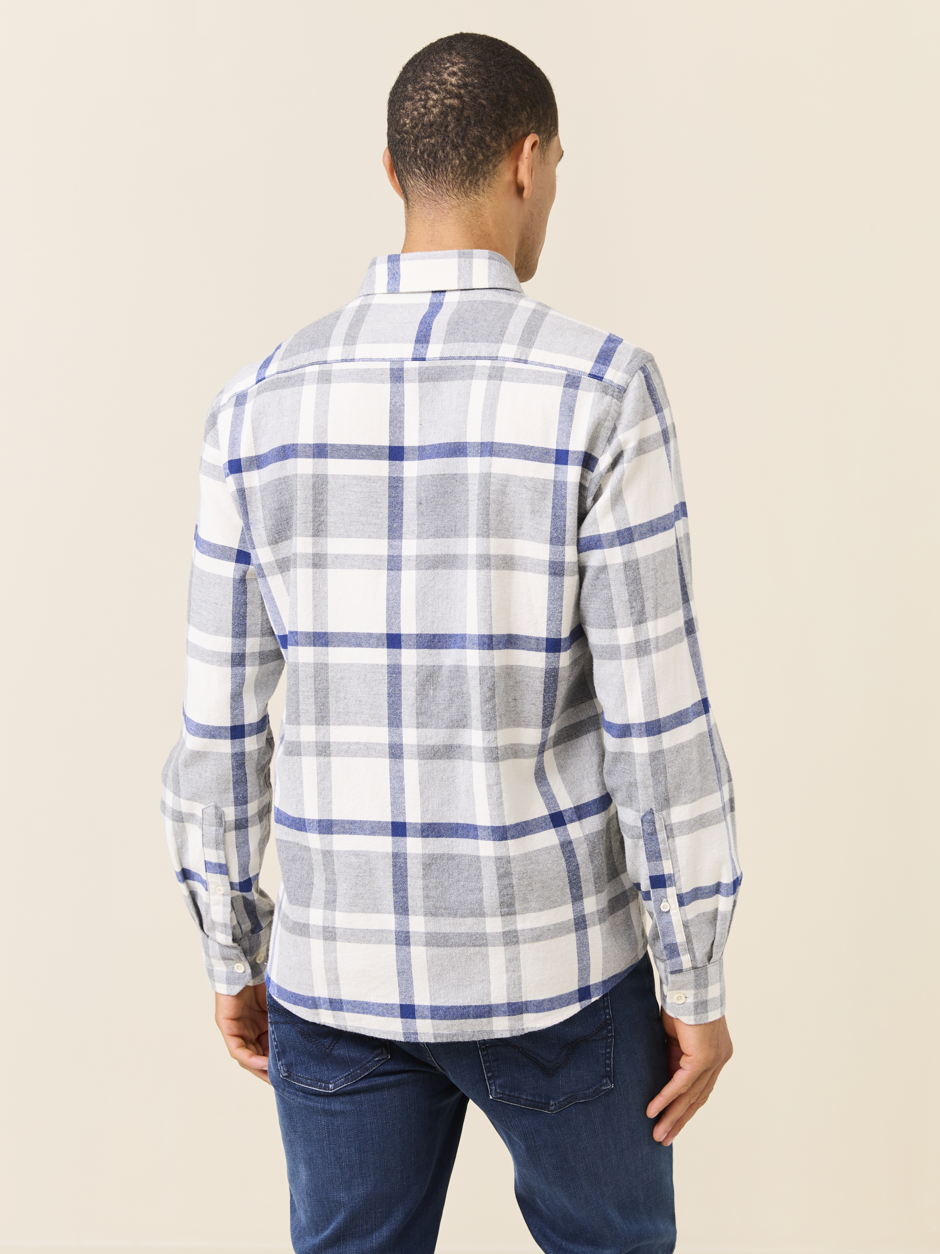 Avenell skjorte - Regular fit 7509424_I6W-JEANPAUL-W24-Modell-Front_3317_Avenell skjorte - Regular fit I6W_Avenell skjorte - Regular fit I6W 7509424.jpg_Front||Front