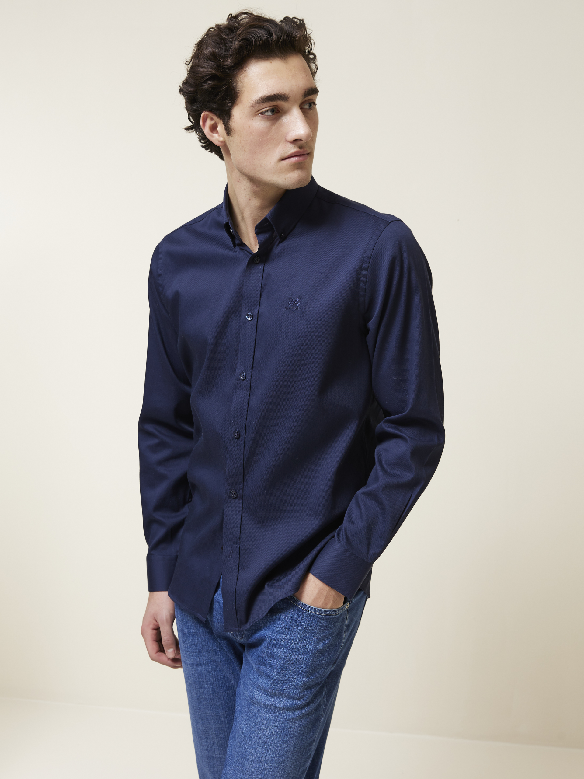 Peretti skjorte - Regular fit 7509503_EM6-JEANPAUL-A24-Front_1243_Peretti skjorte - Regular fit EM6_Peretti skjorte - Regular fit EM6 7509503.jpg_Front||Front