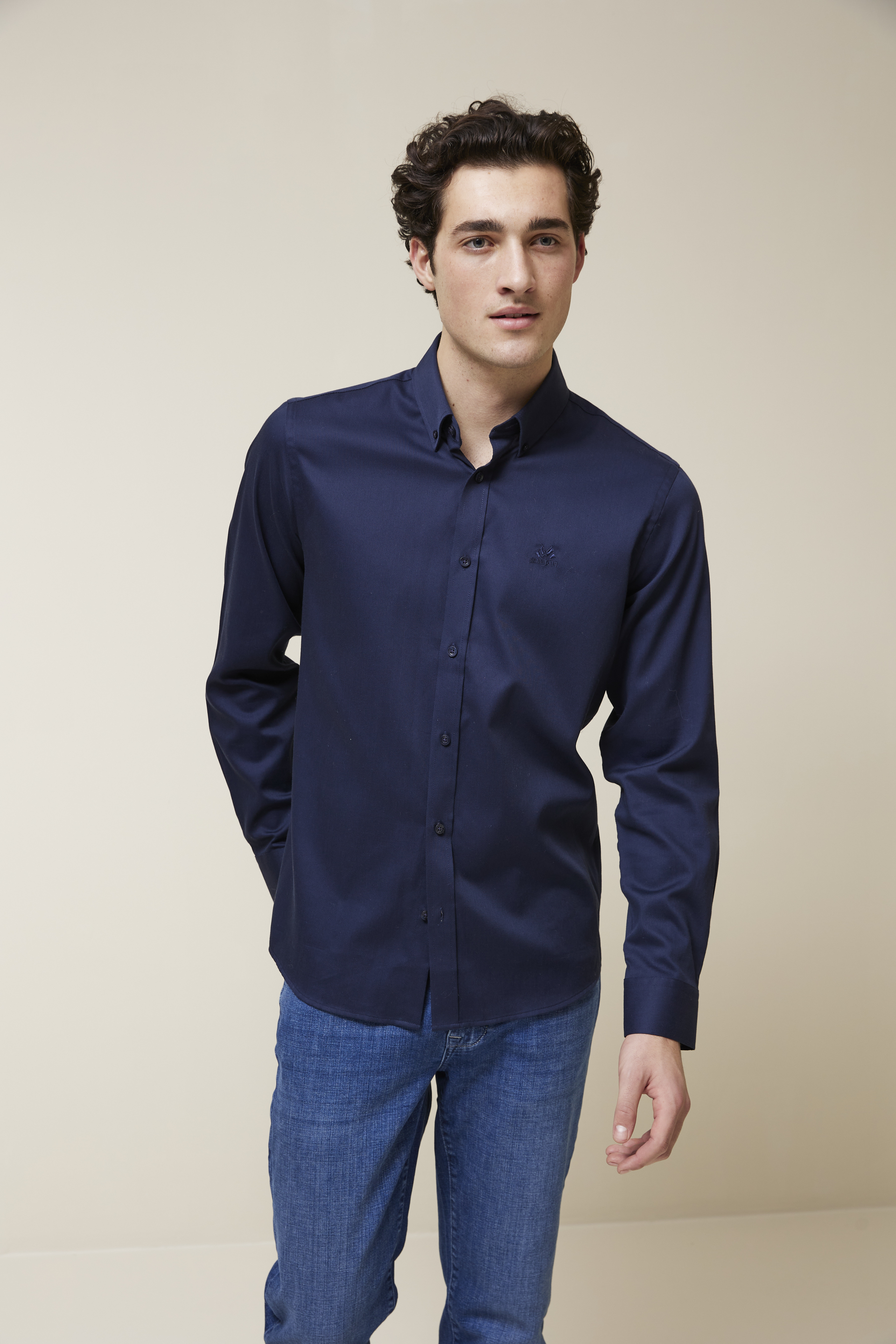 Peretti skjorte - Regular fit 7509503_EM6-JEANPAUL-A24-Front_6310_Peretti skjorte - Regular fit EM6_Peretti skjorte - Regular fit EM6 7509503.jpg_Front||Front