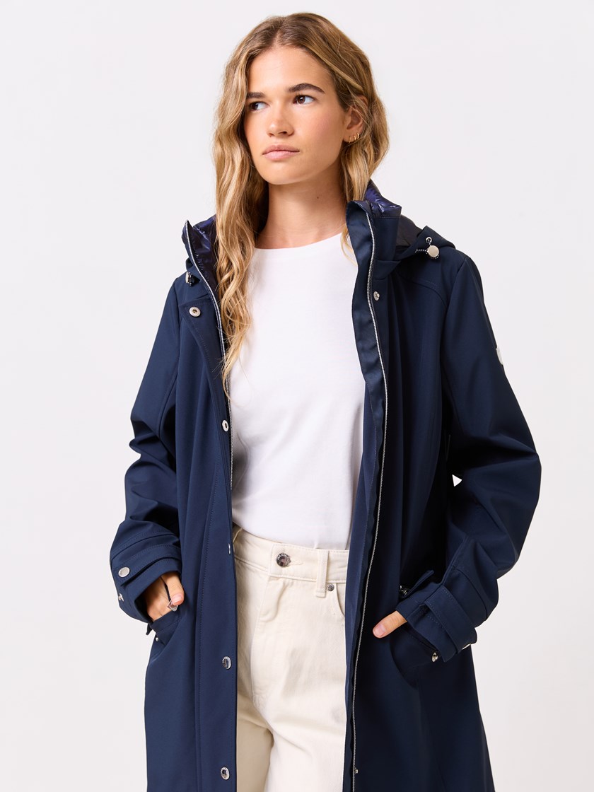 7513857 EM6 7510044_EM6-JEANPAUL-S25-Modell-Front_463_Pleasure jakke EM6.jpg_