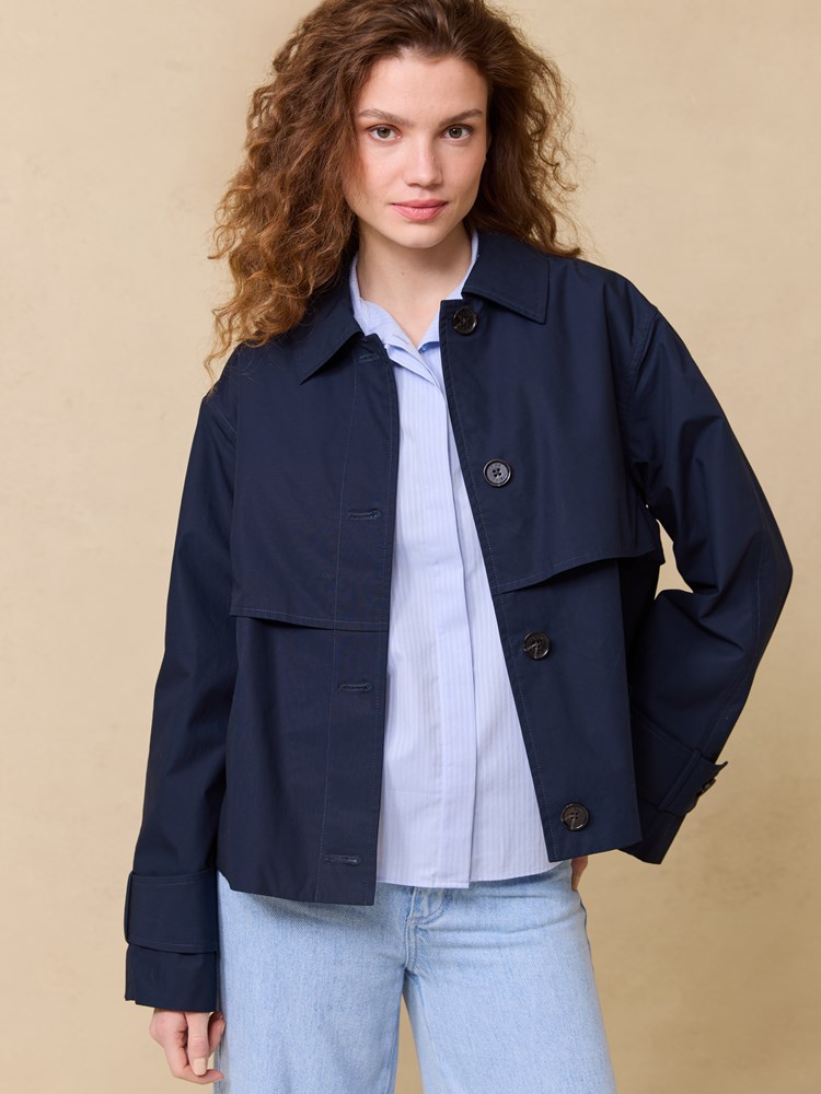 Anniken kort trench 7510450_EM6_Jean Paul_Anniken  Trench_S25 (3)_Anniken kort trench EM6_Anniken kort trench EM6 7510450.jpg_