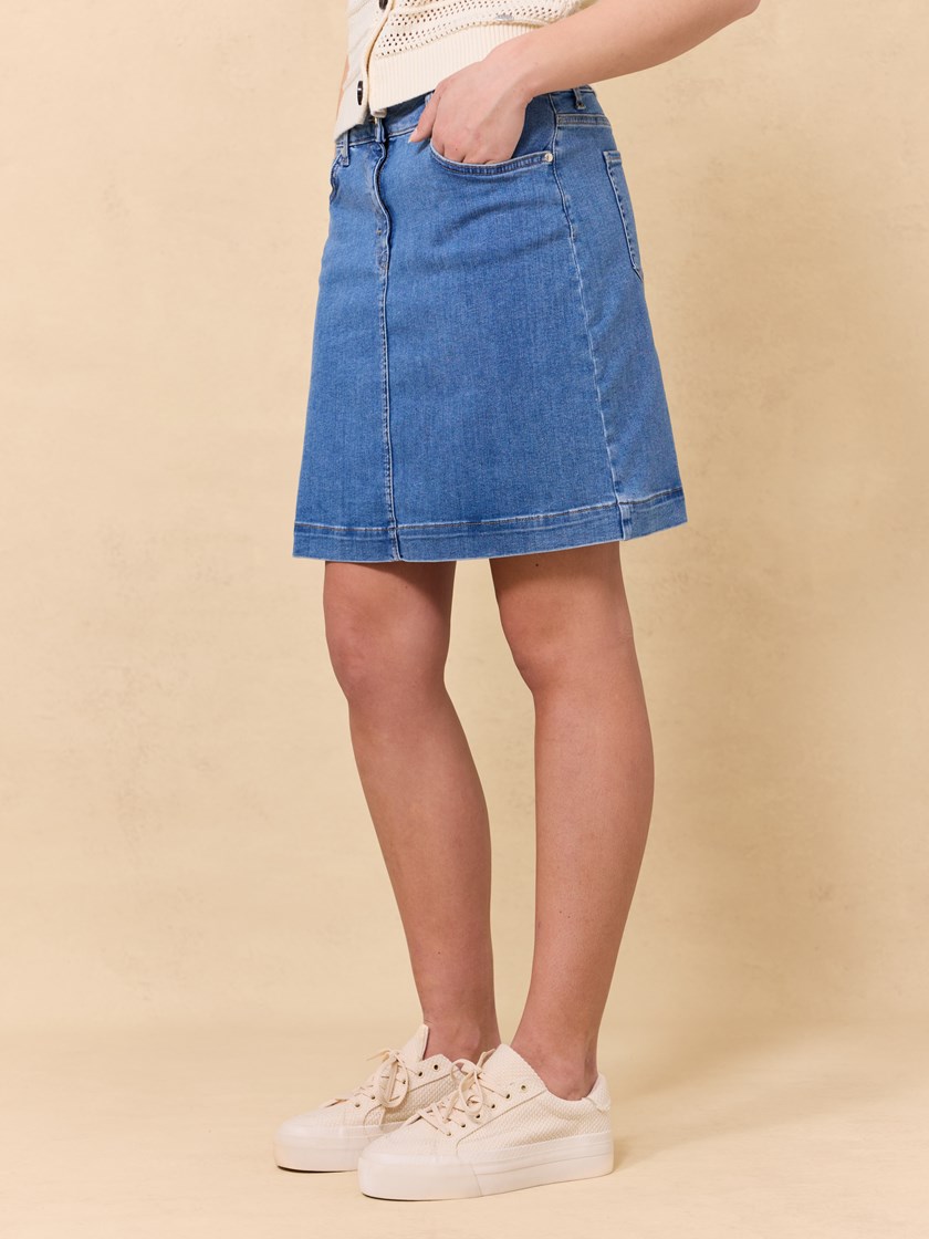 7510842 DAE 7510842_DAE_Jean Paul_Patty Denim Skjørt_H25 (2)_Patty denim skjørt DAE 7510842.jpg_